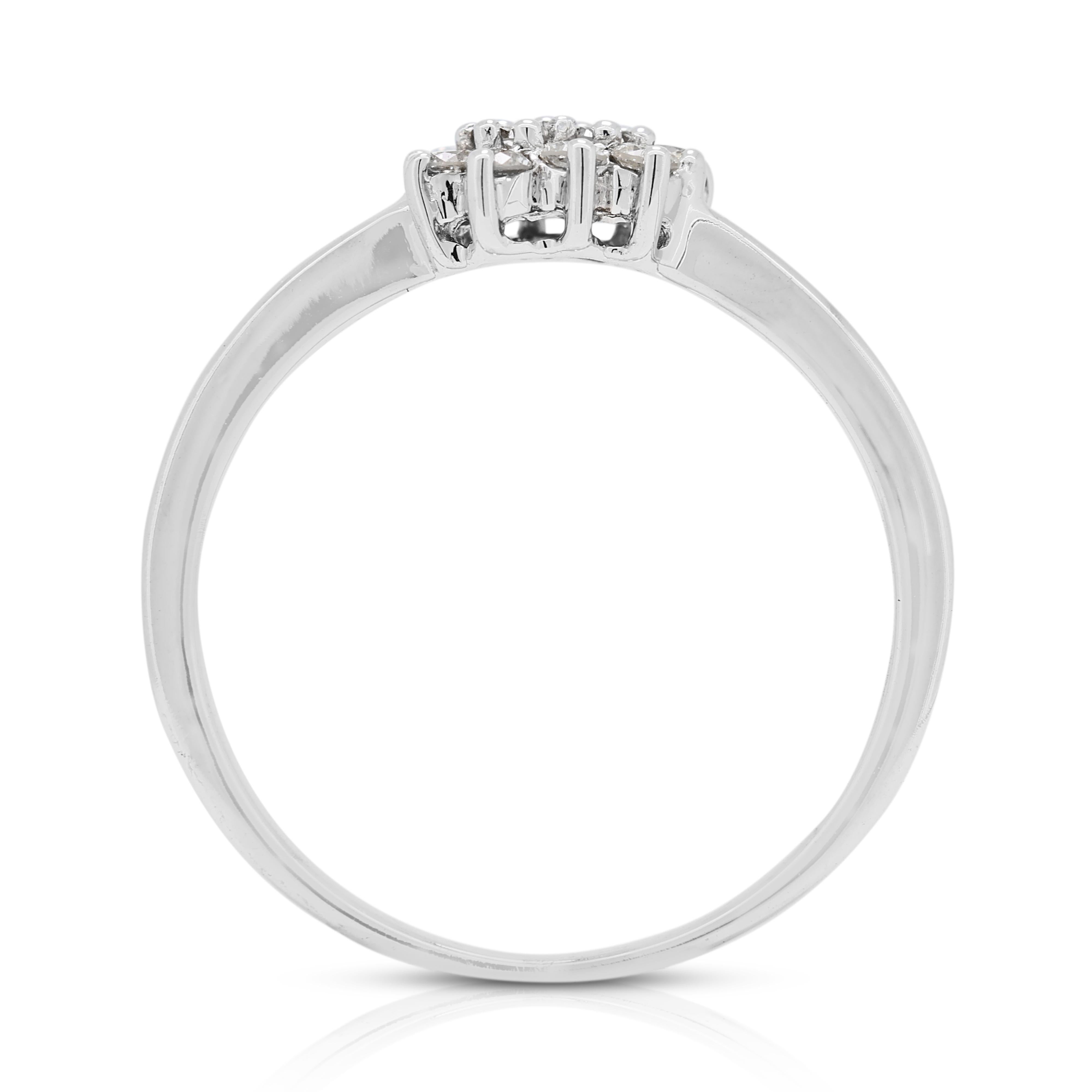 Timeless 0,2ct Diamanten Cluster Ring in 18K Weißgold im Angebot 2