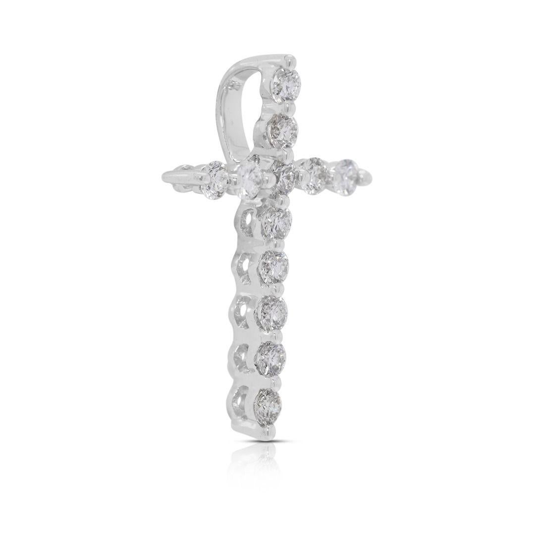 Timeless 0.2ct Natural Diamond Cross Pendant in 18K White Gold by Lee Hwa Corte redondo en venta