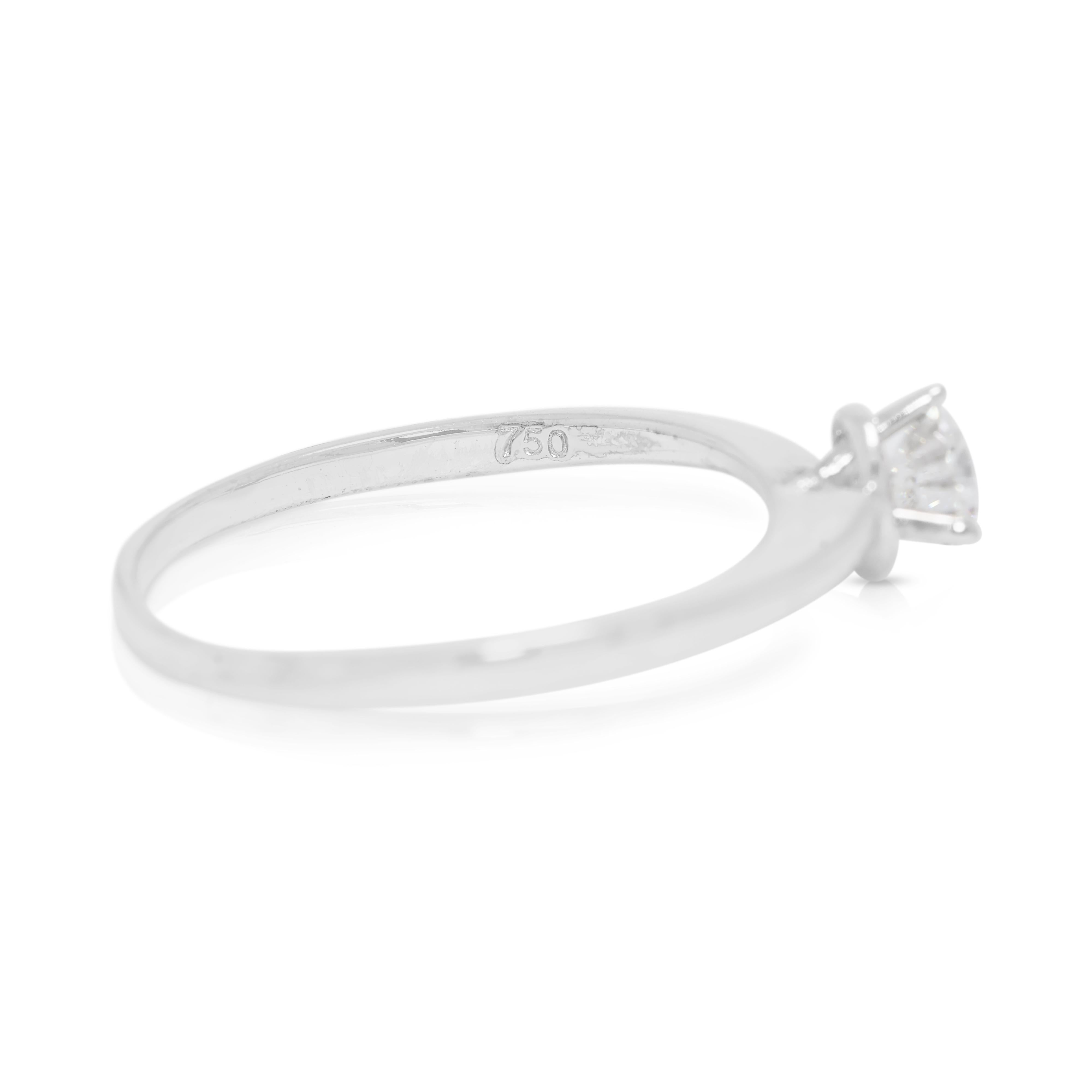 Zeitloser 0,31ct Solitär-Diamantring aus 18k Weißgold im Zustand „Neu“ im Angebot in רמת גן, IL