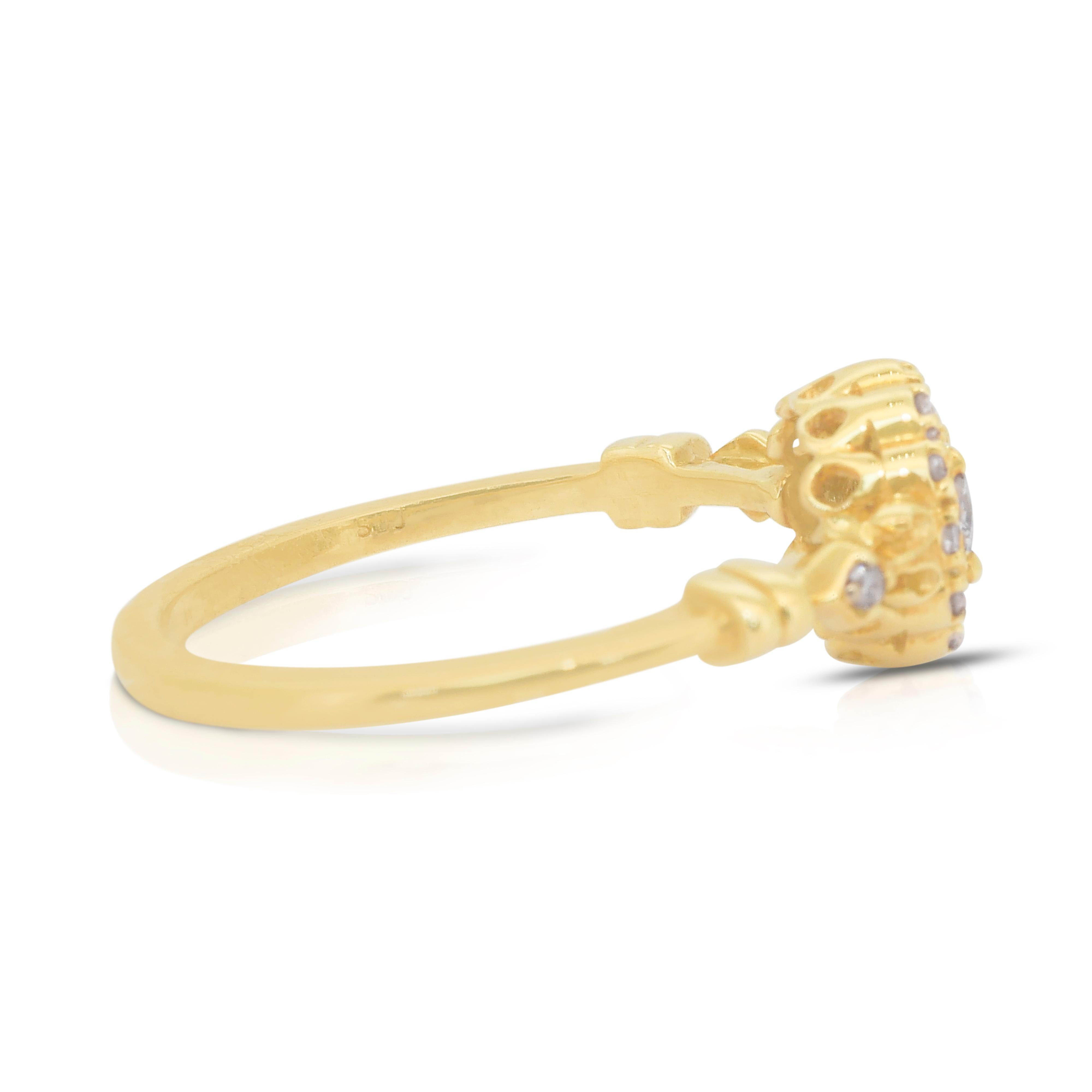 Round Cut Timeless 0.39ct Diamonds Halo Ring in 18k Yellow Gold - IGI Certified