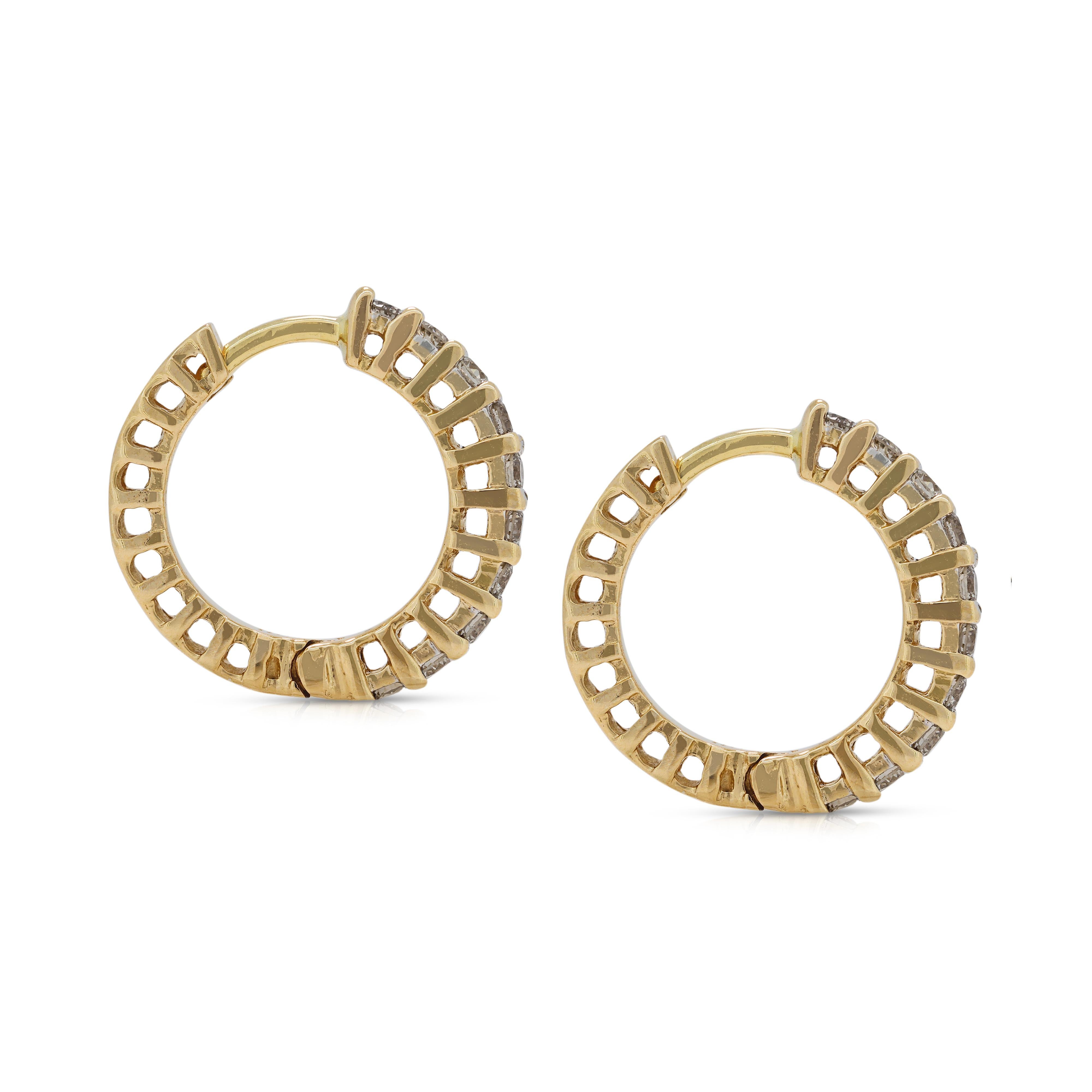 Boucles d'oreilles intemporelles en or jaune 18 carats et diamant naturel de 0,3 carat Pour femmes en vente