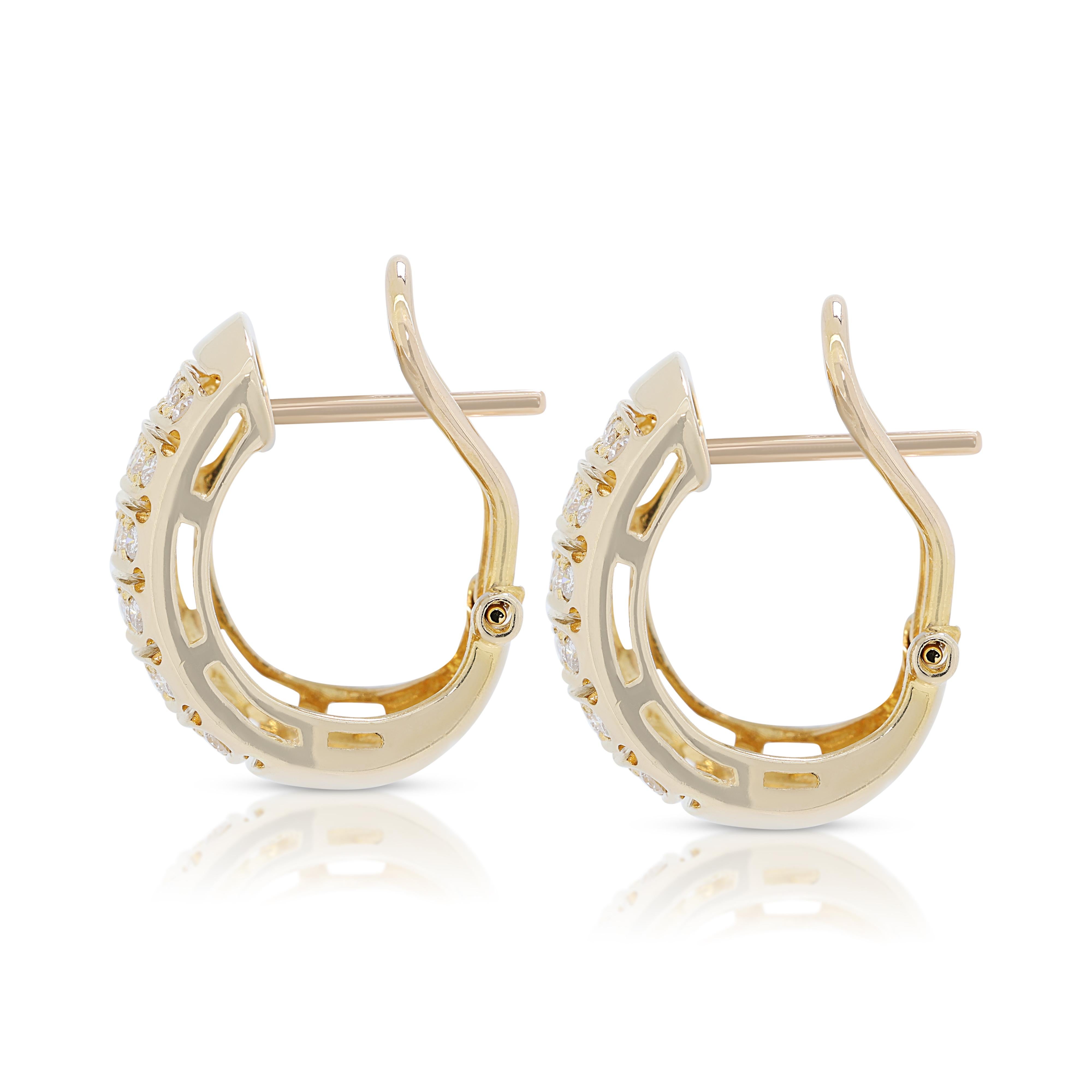 Women's Timeless 0.42ct Diamond Earrings in 18k Yellow Gold For Sale