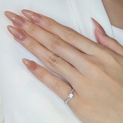 Anello senza tempo con diamante naturale da 0,42 carati con fascia artistica in oro bianco 18 carati