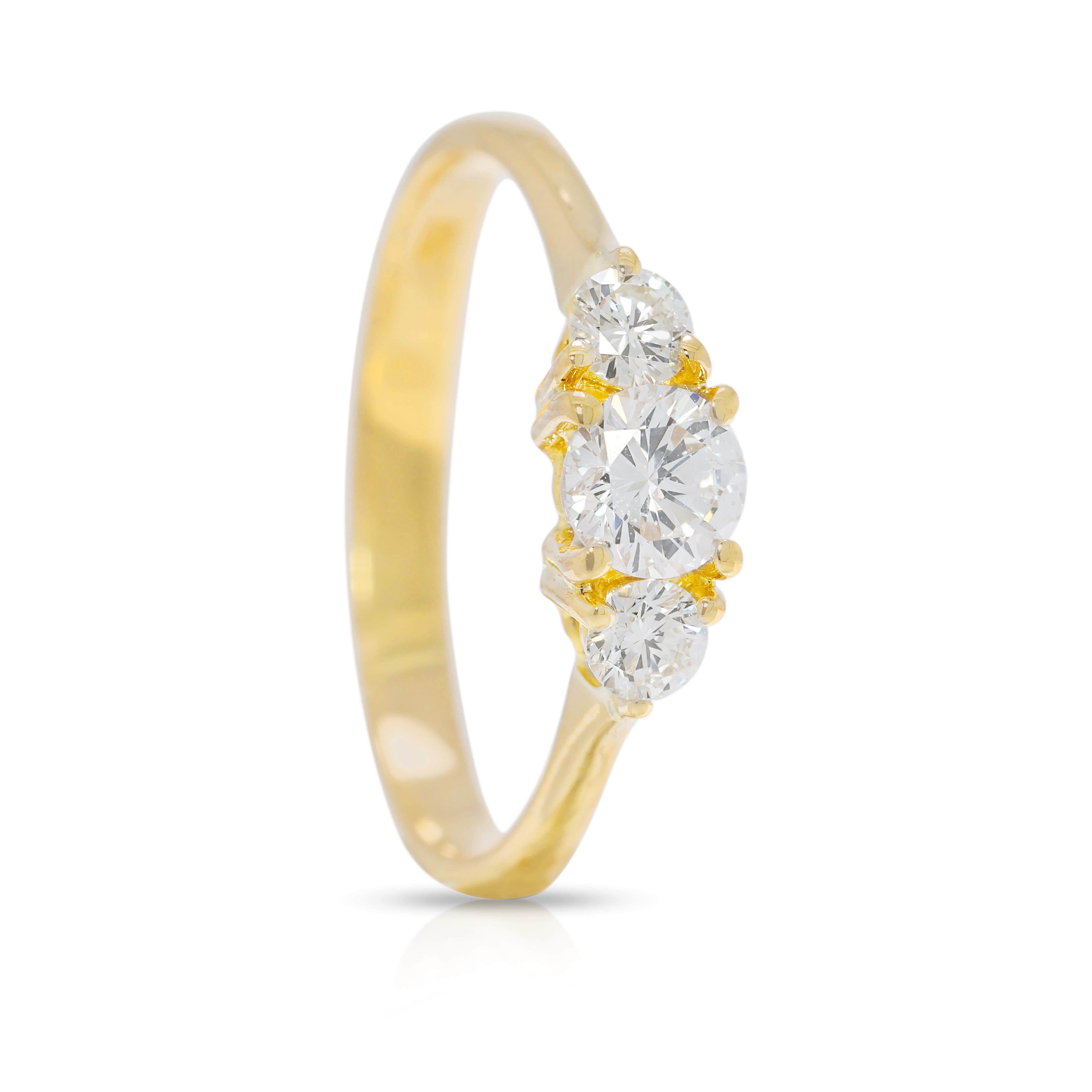 Timeless 0.54ct Natural Diamond 3-Stone 18K Yellow Gold Ring For Sale 1