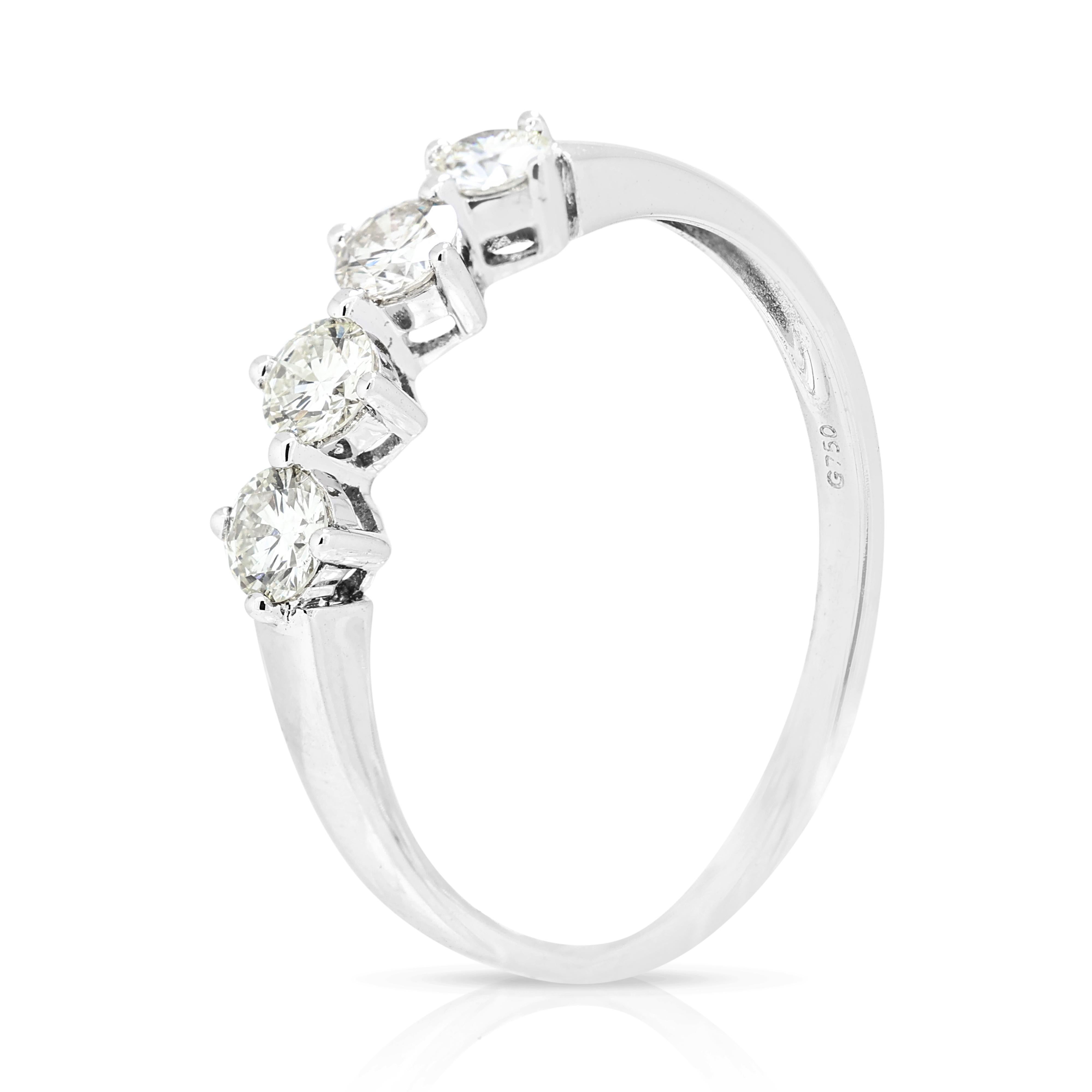 Timeless 0,6ct Runder Brillant 4-Stein Diamanten Ring in 18k Weißgold Damen im Angebot