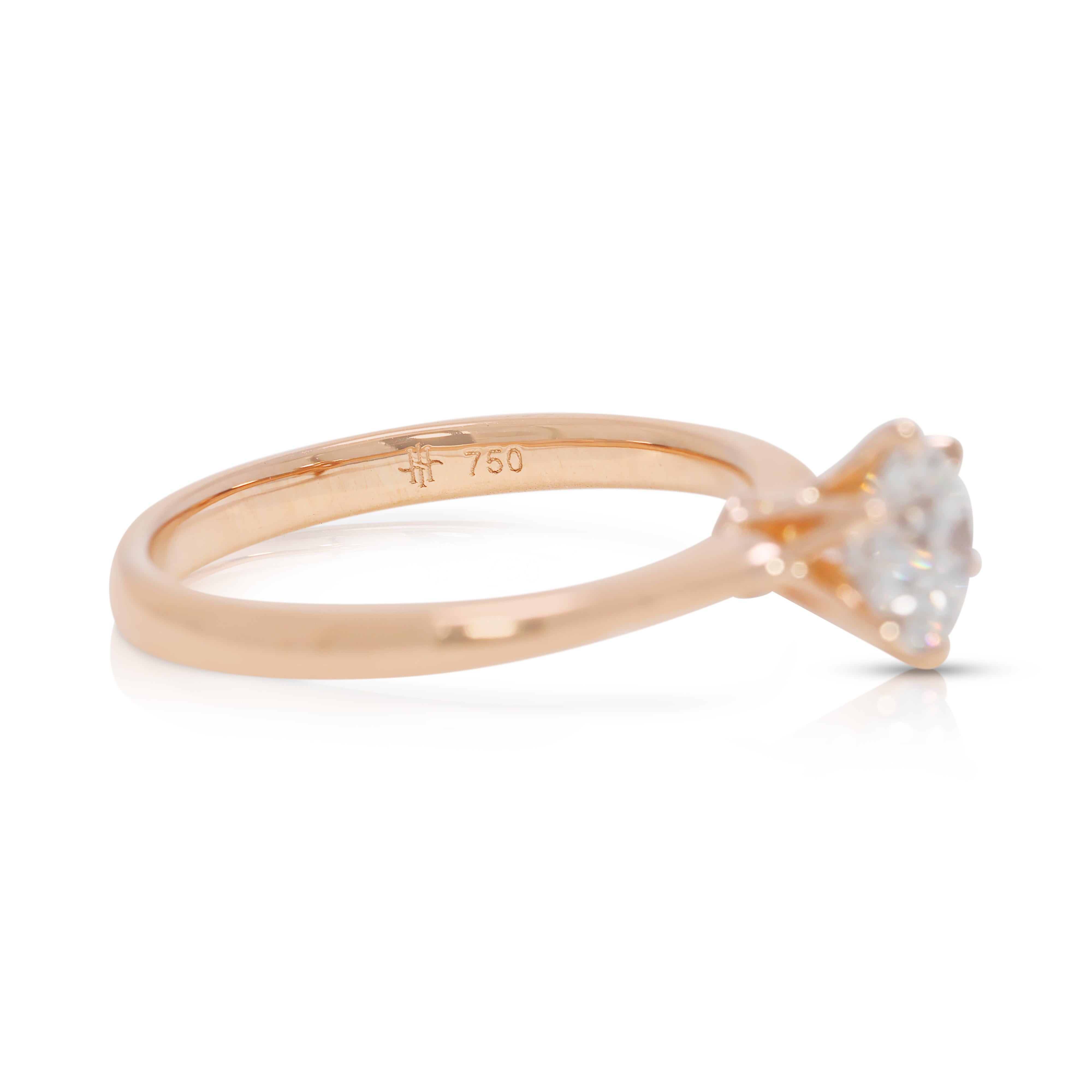 Timeless 0.70ct Natural Diamond Solitaire Ring in 18K Rose Gold In Excellent Condition For Sale In רמת גן, IL