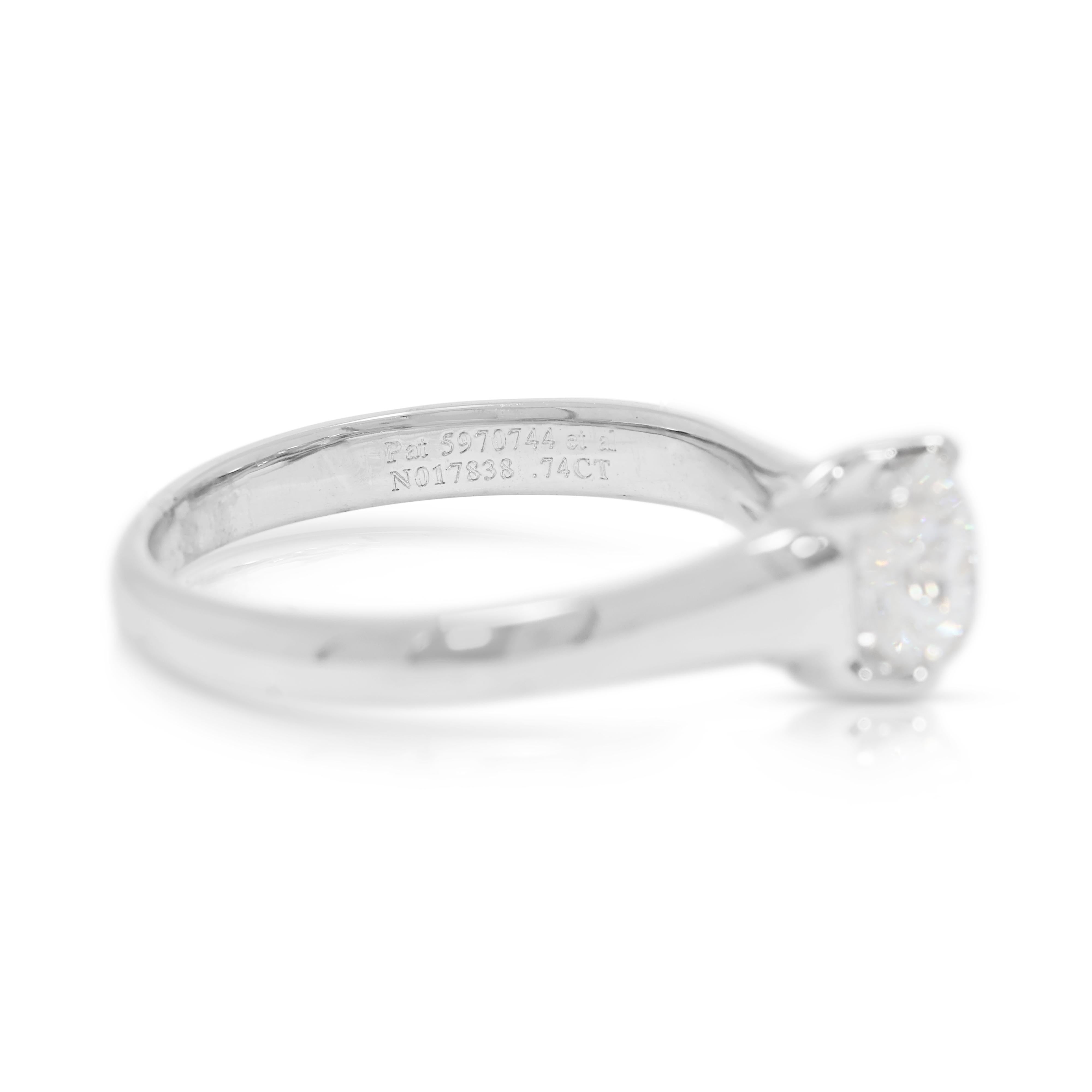 Bague solitaire en platine avec diamant naturel de 0,74 ct. Excellent état - En vente à רמת גן, IL