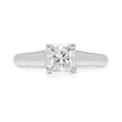 Bague solitaire en platine avec diamant naturel de 0,74 ct.