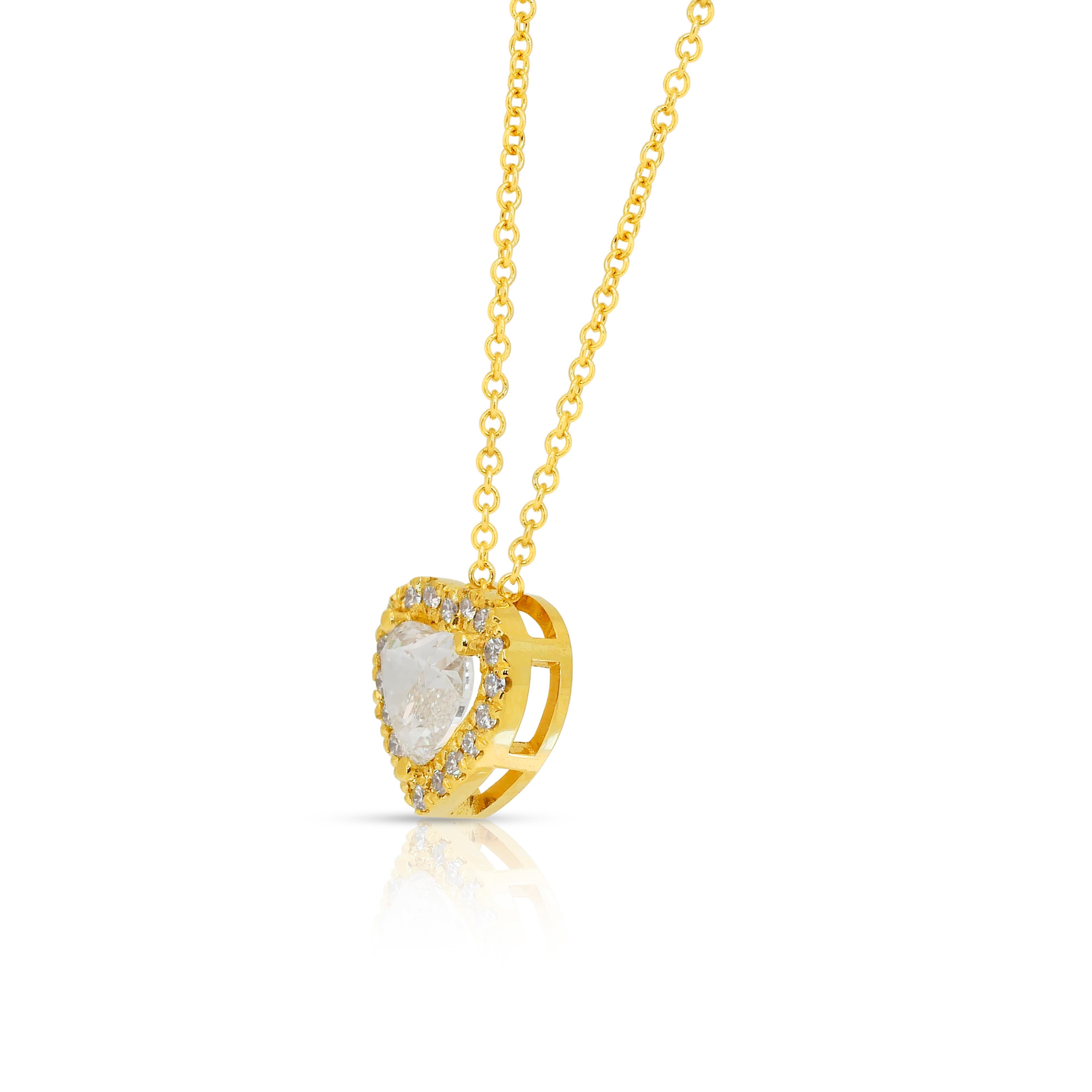 Collier intemporel en forme de cœur en or jaune 18k avec 0,85 ct de diamants en vente 2