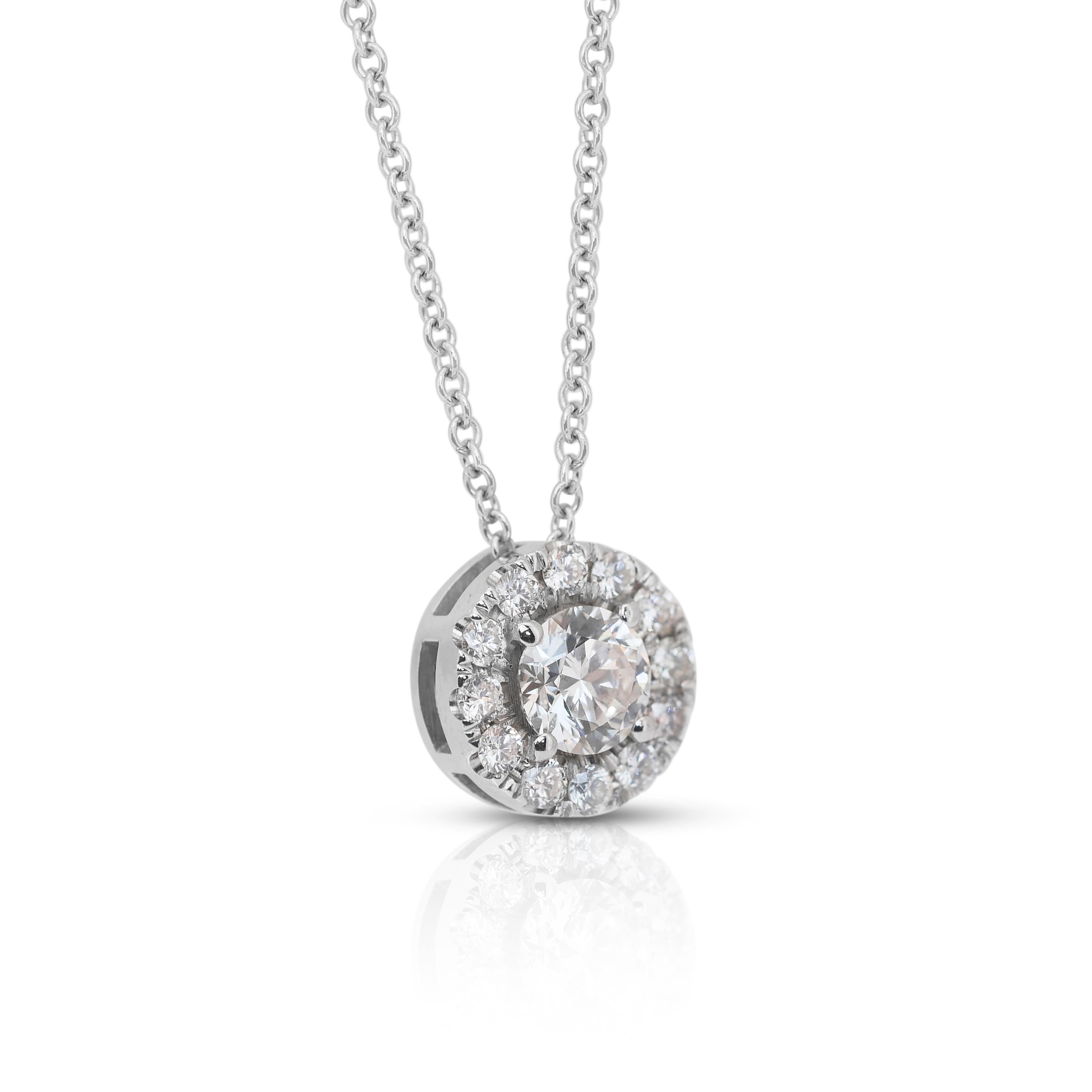 Collana di diamanti senza tempo con triplo diamante eccellente a taglio ideale da 0,85 carati con ciondolo In condizioni Nuovo in vendita a רמת גן, IL