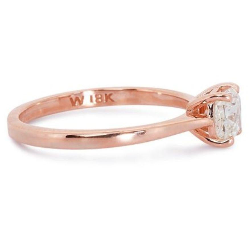 Timeless 1 Carat Cushion Diamond Ring in 18K Rose Gold In New Condition For Sale In רמת גן, IL