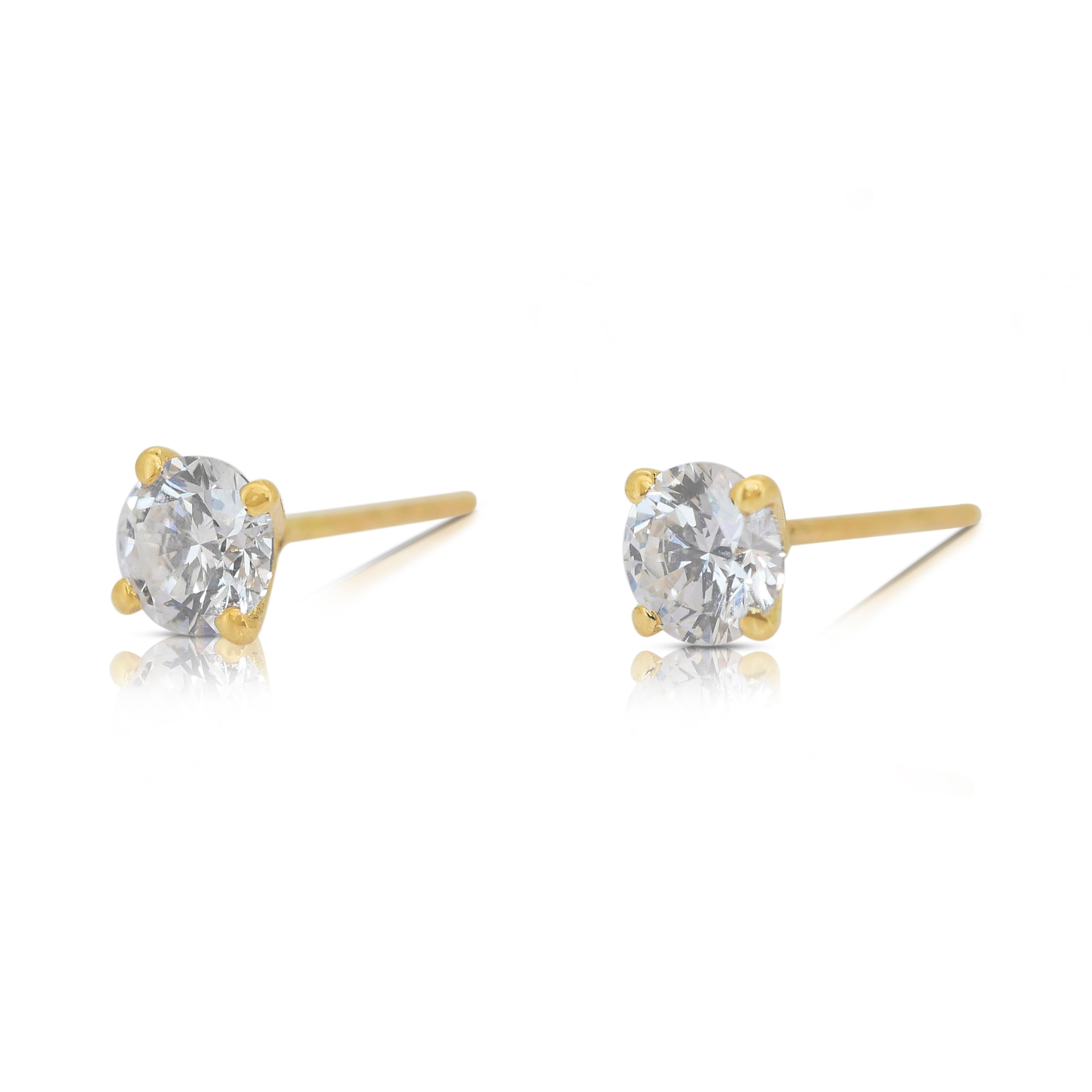 Timeless 1.02ct Diamonds Stud Earrings in 18k Yellow Gold - IGI Certified In New Condition In רמת גן, IL