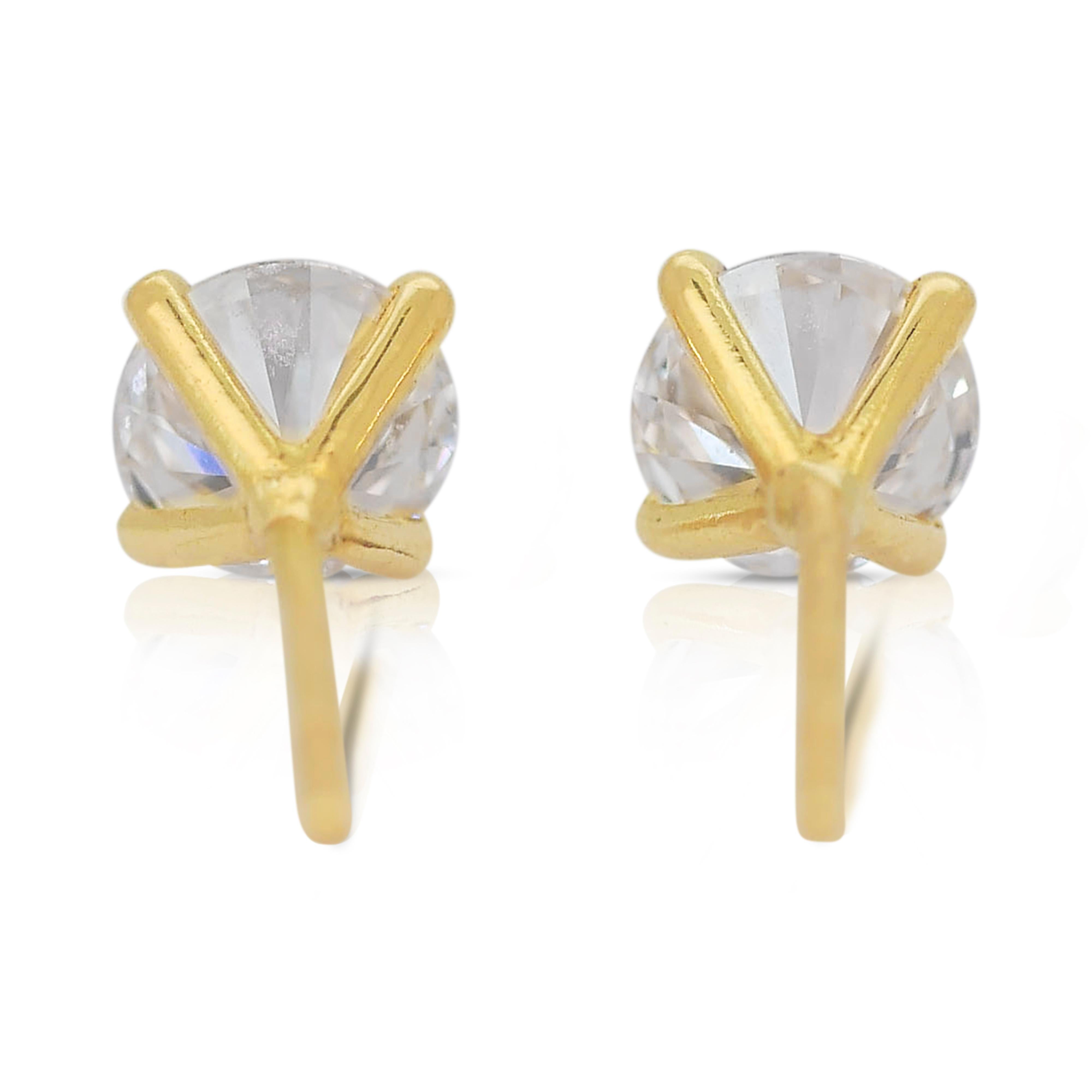 Timeless 1.02ct Diamonds Stud Earrings in 18k Yellow Gold - IGI Certified 2