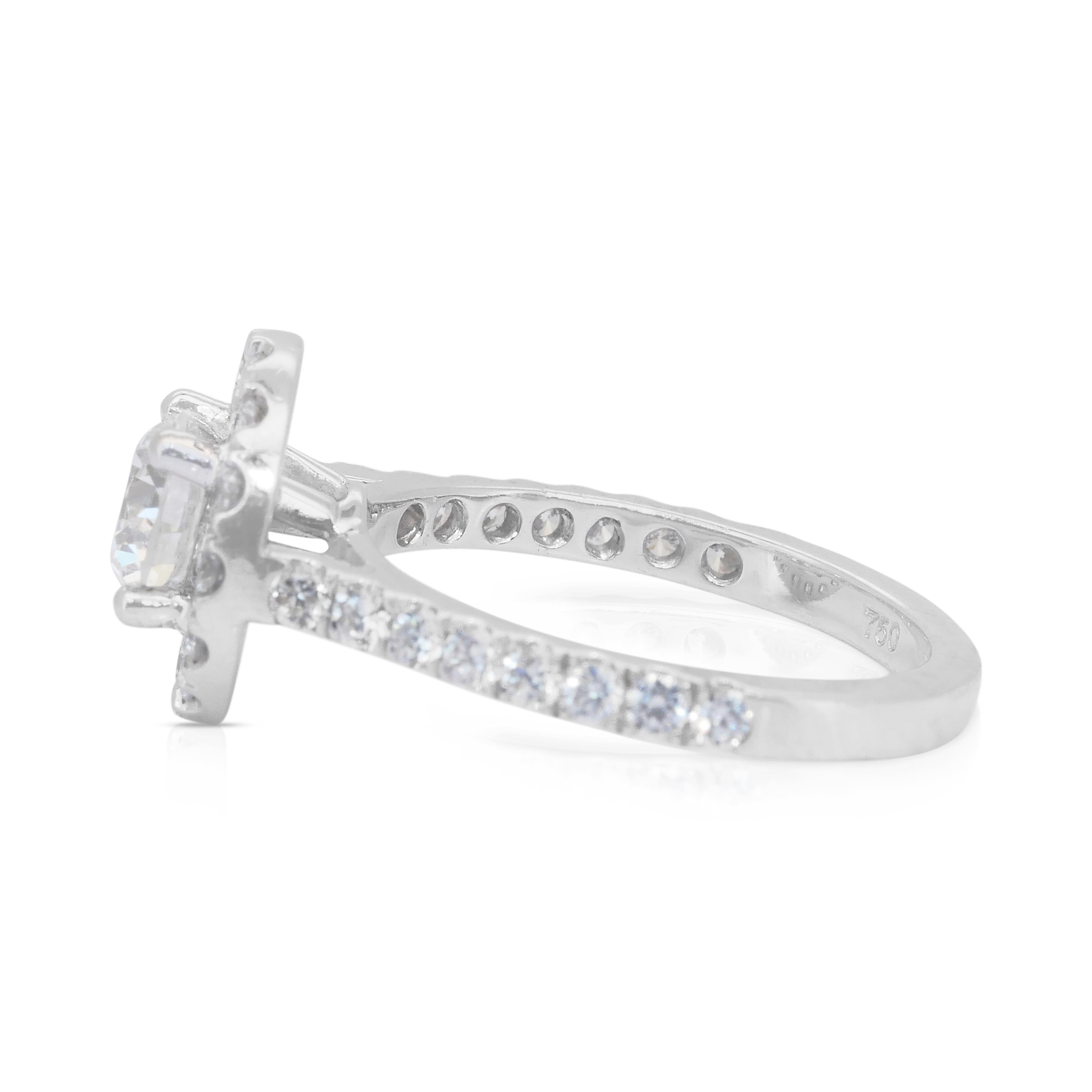 Women's Timeless 1.03ct Diamonds Halo Ring in 18k White Gold - IGI Certified For Sale