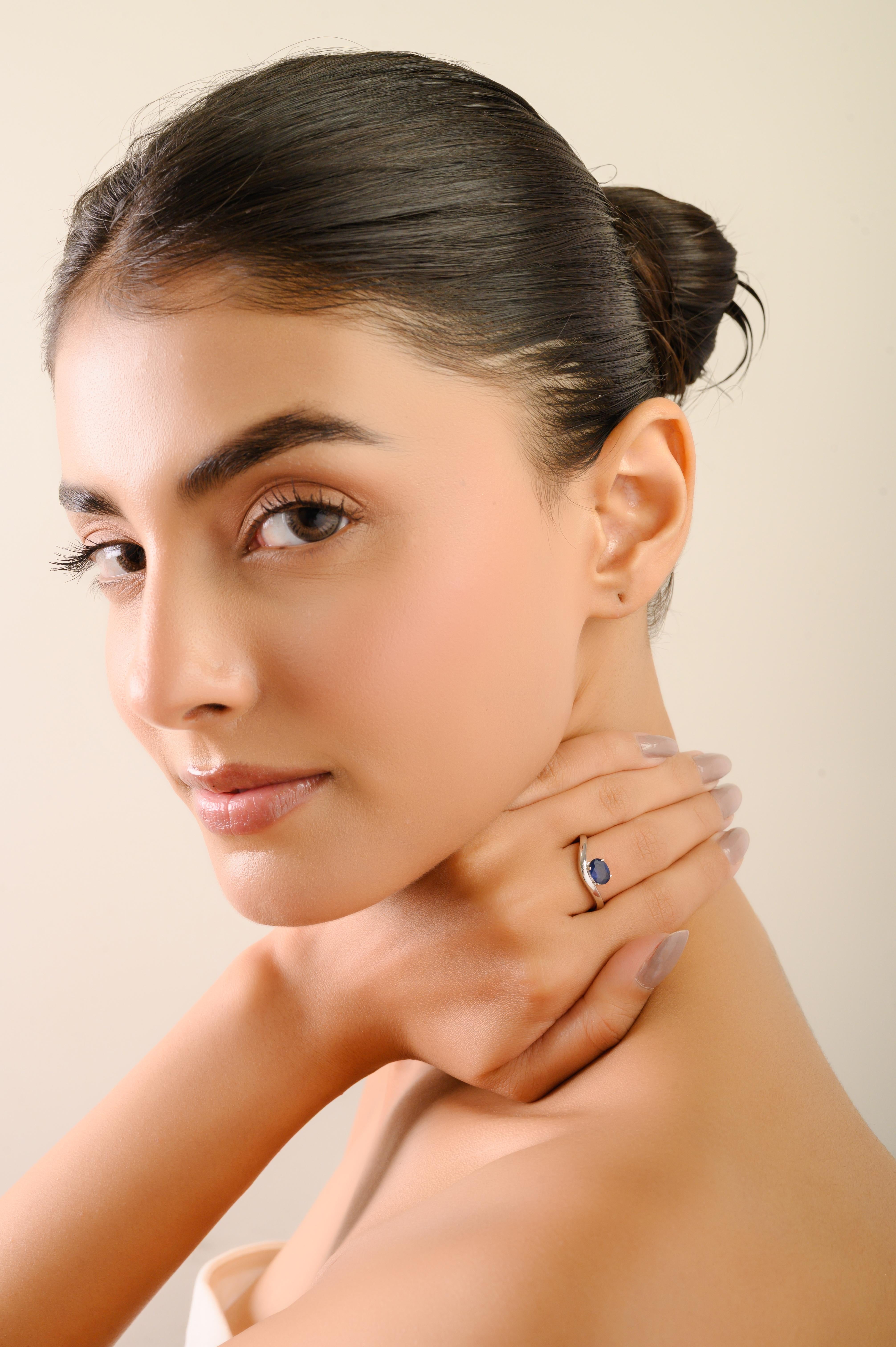 in vendita:  Anello a onda senza tempo con zaffiro blu ovale da 1,1 carati in oro bianco 14K Regalo di ringraziamento 4