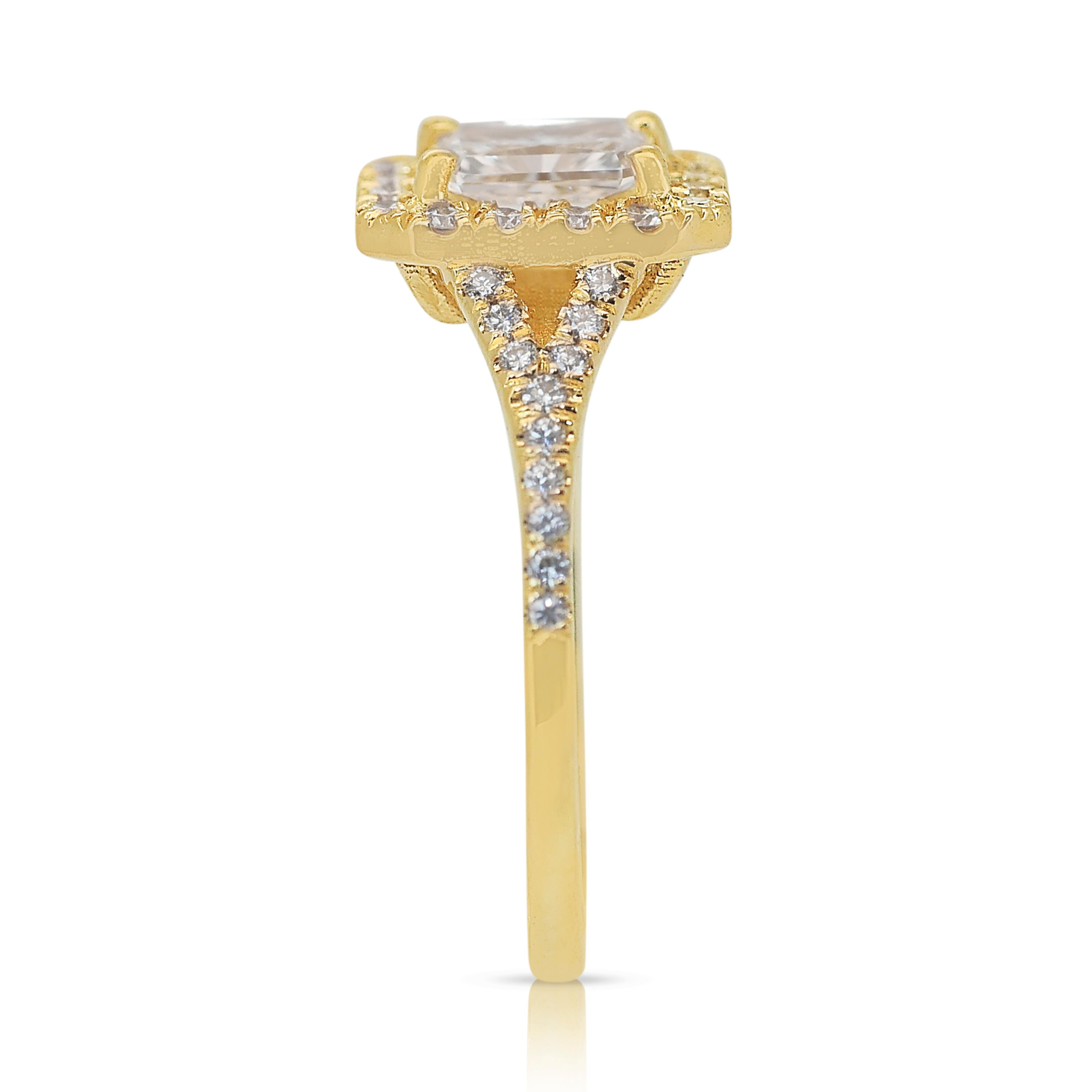 Timeless 1.10ct Diamonds Halo Ring in 18k Yellow Gold - IGI Certified 2