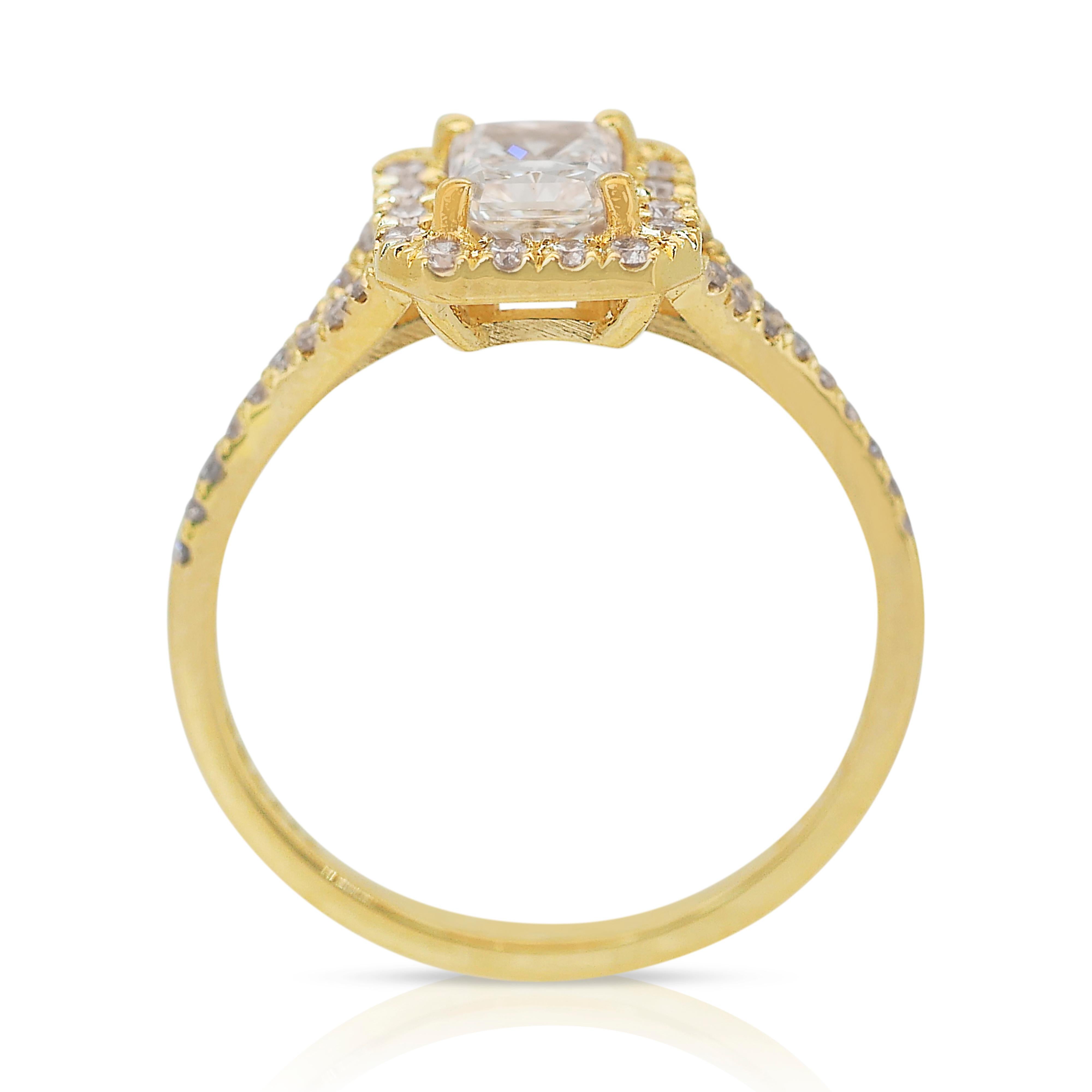 Timeless 1.10ct Diamonds Halo Ring in 18k Yellow Gold - IGI Certified 4