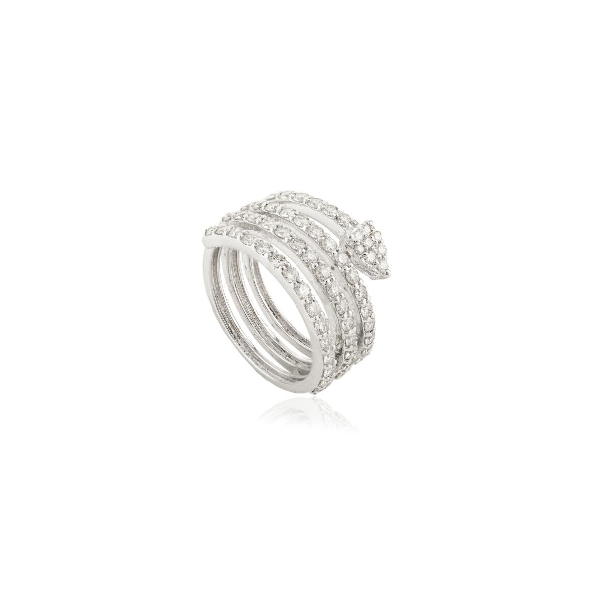 En vente :  Timeless 1.166 Ct. Bague de mariage en or blanc 18 carats avec diamants ronds en spirale 7