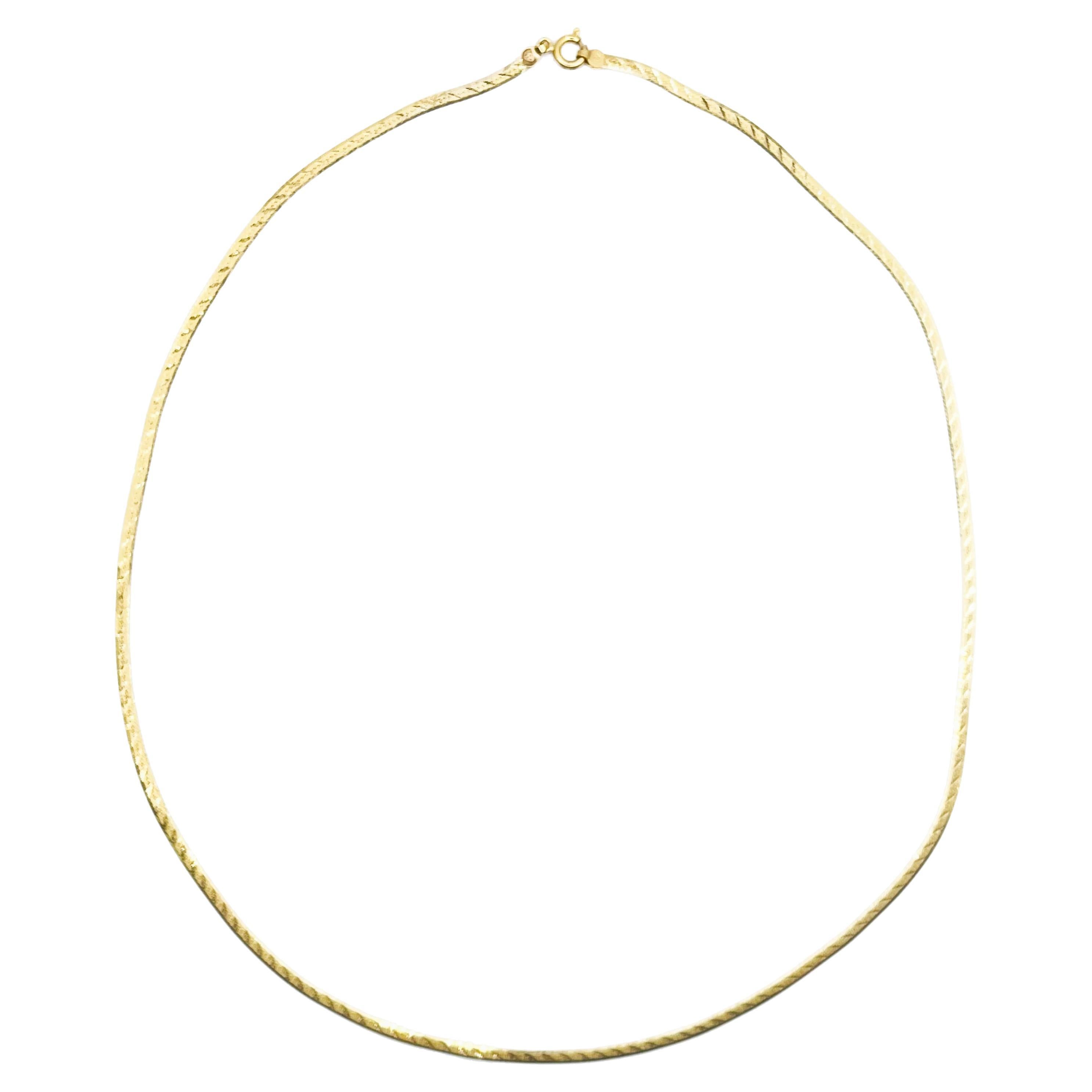 Timeless 14K Yellow Gold Fishtail Chain For Sale