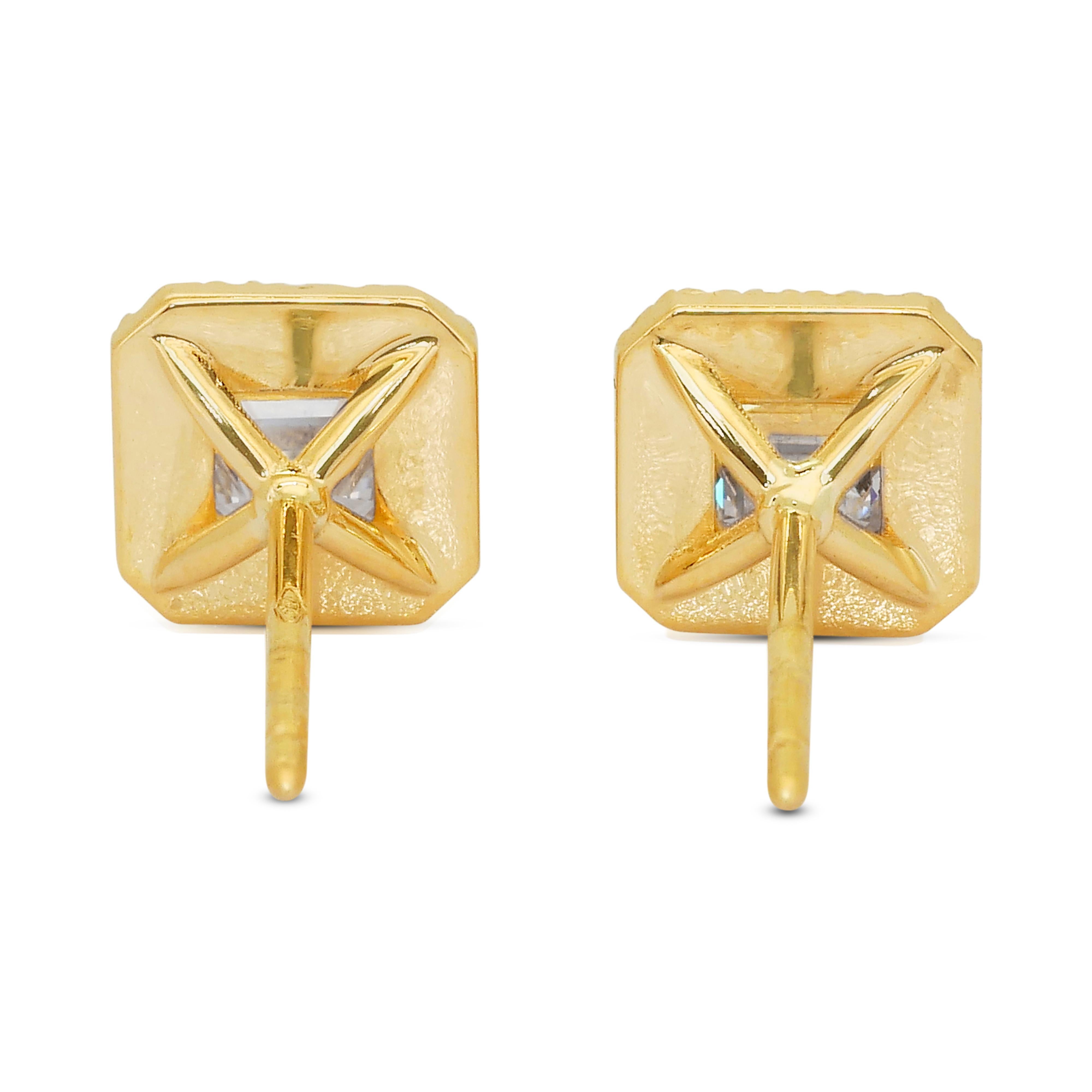 Timeless 1.76ct Diamonds Stud Earrings in 18k Yellow Gold - IGI Certified For Sale 3