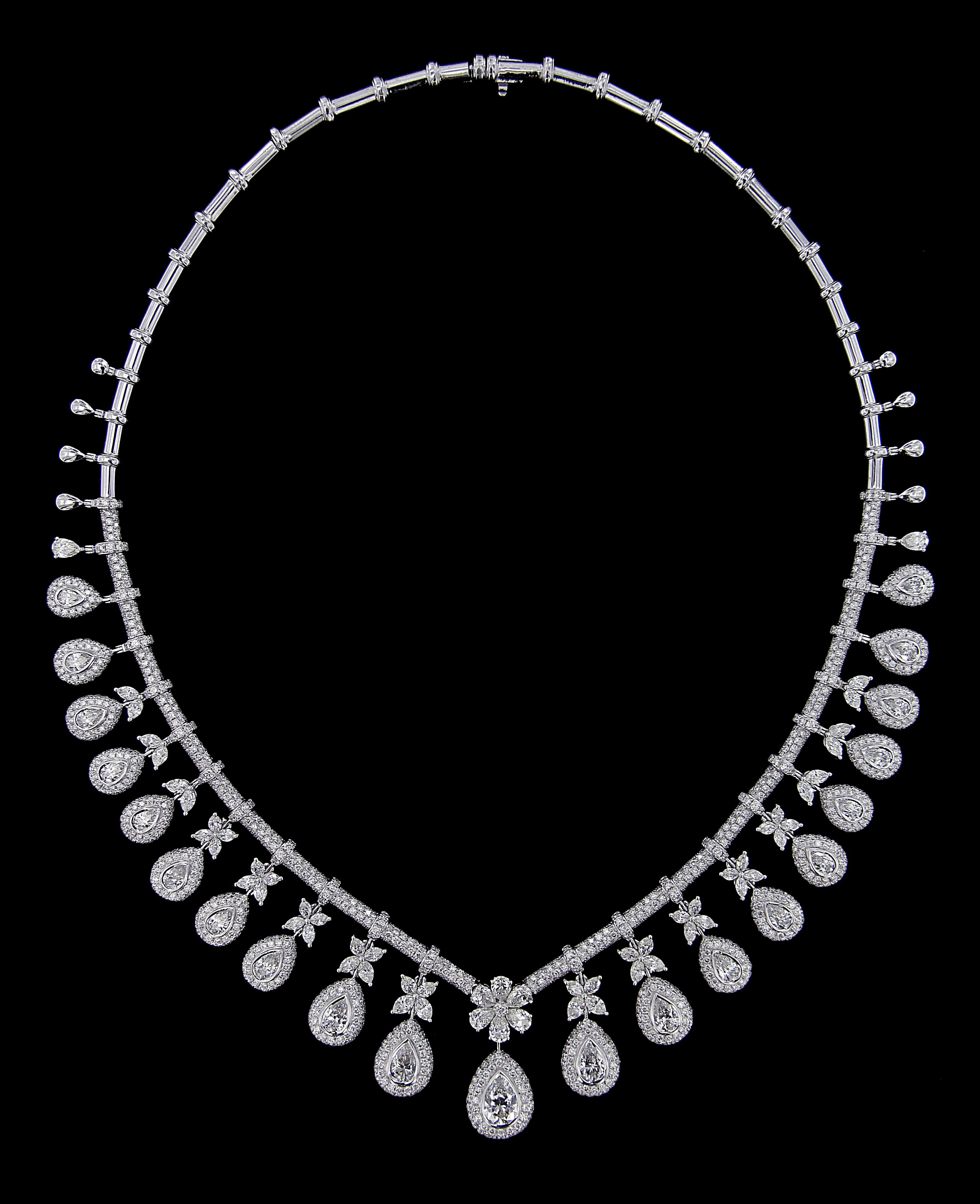 Zeitlose Halskette aus 18 Karat Weißgold und Diamanten (Zeitgenössisch) im Angebot