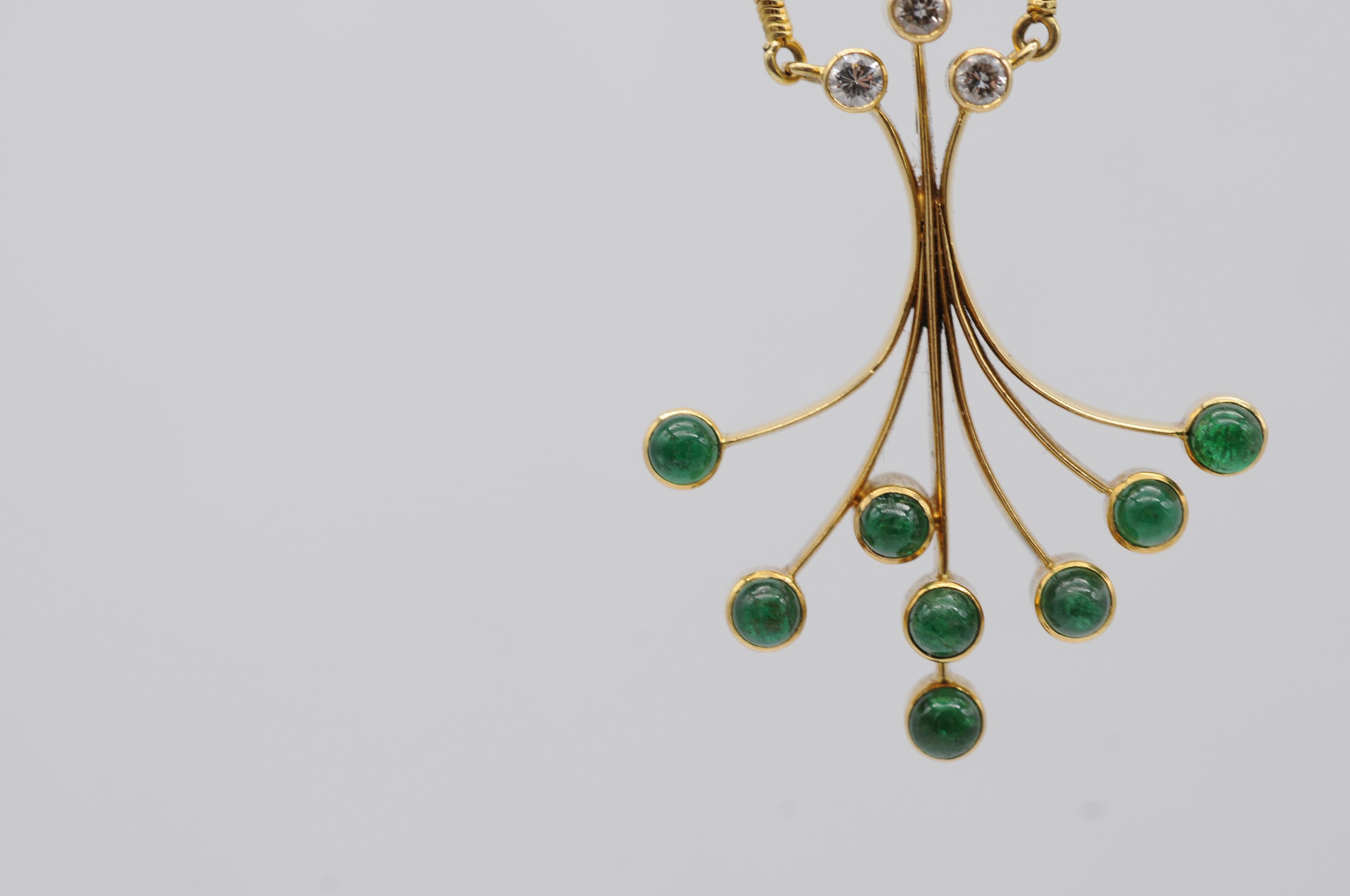 da uomo o donna Collana senza tempo in oro 18k con 8 smeraldi cabochon e 3 diamanti taglio Brilliante in vendita