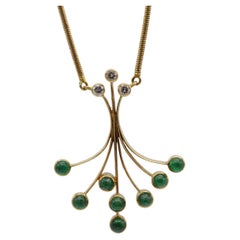 Collier Timeless en or 18 carats avec 8 cabochons en émeraude et 3 diamants taillés en brillant