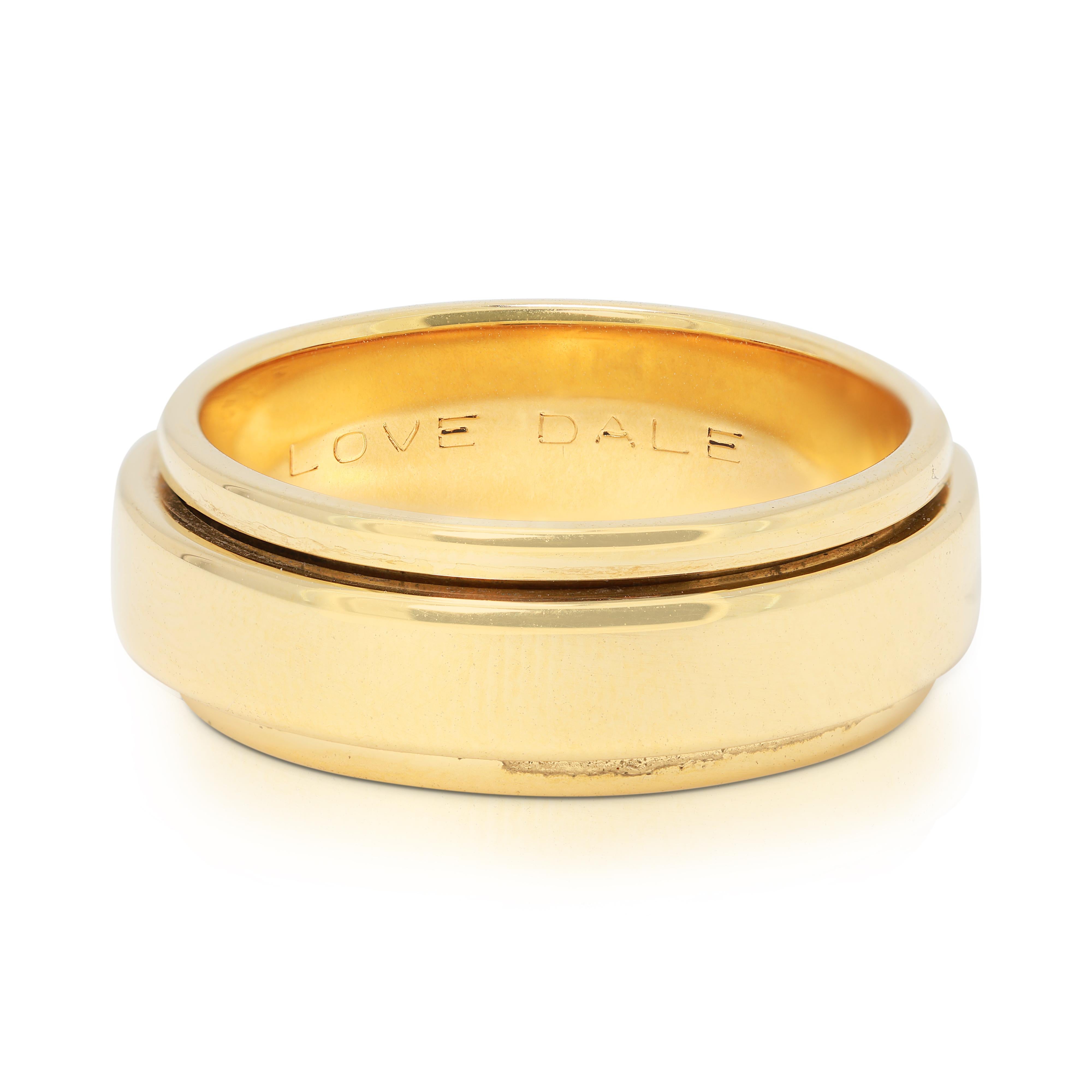 Women's Timeless 18K Yellow Gold Band Ring For Sale