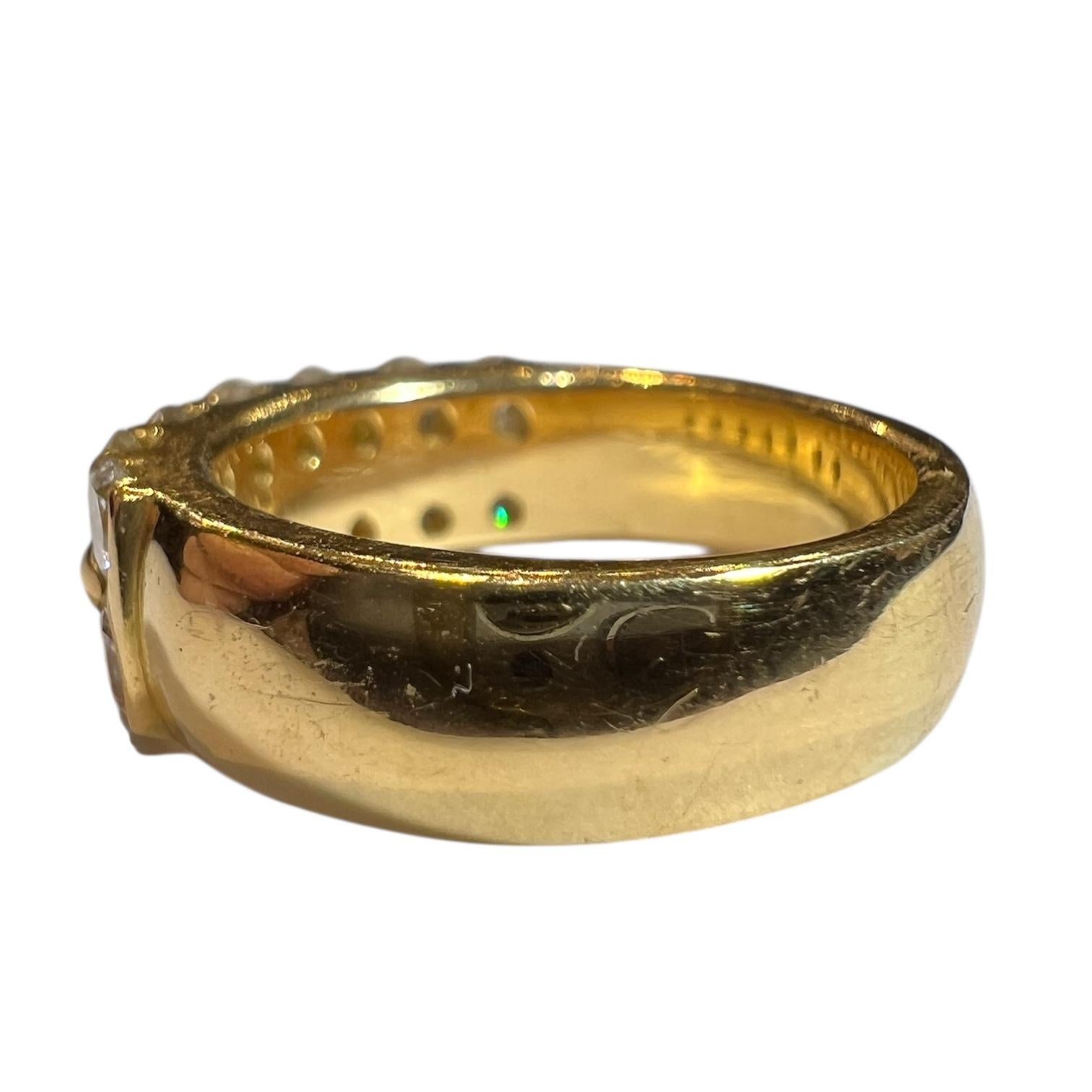 Bague intemporelle en or jaune 18 carats diamant demi-éternité, 1.40ct G/VS1 , Circa 1990 en vente 7