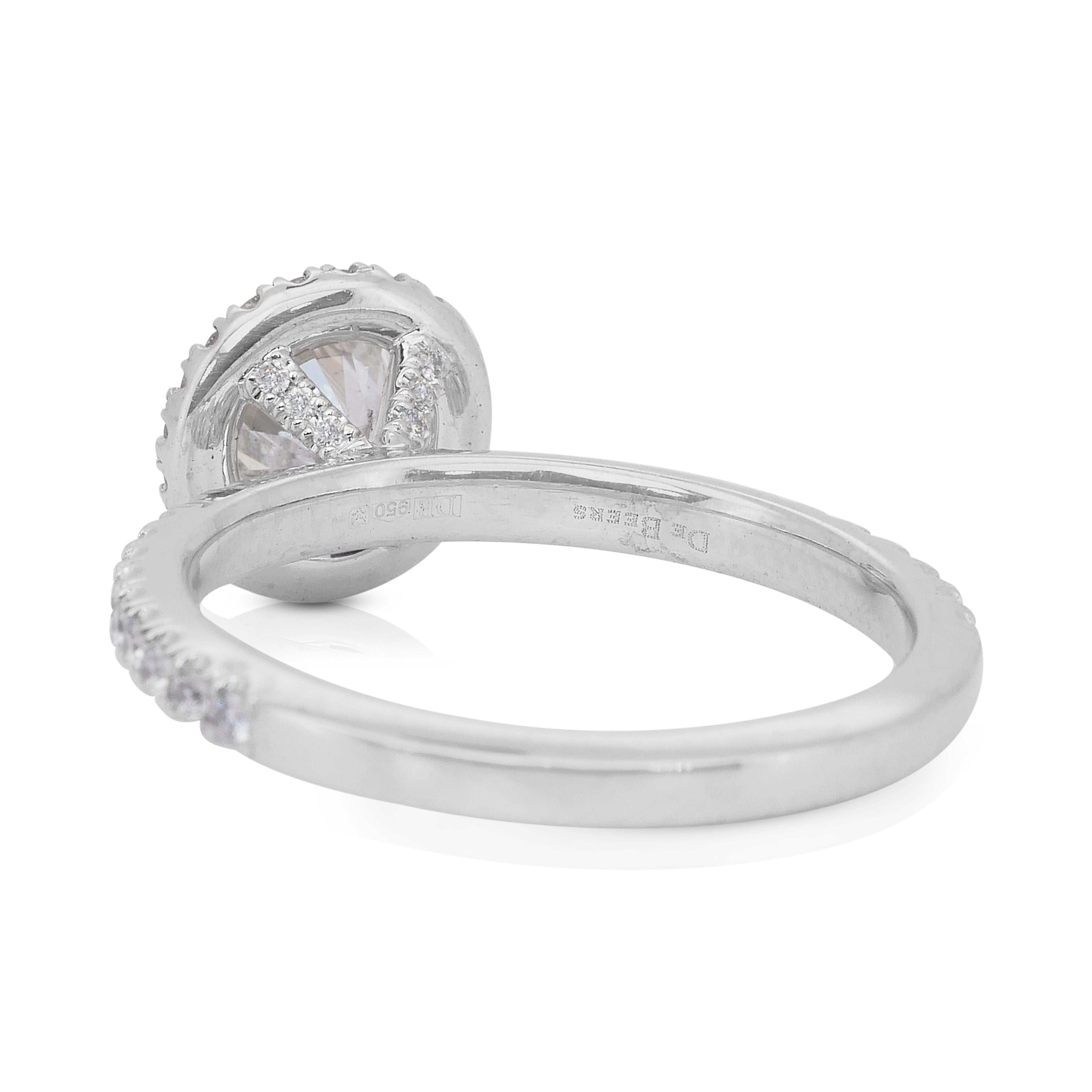 Zeitloser 1,97ct Diamanten Halo Ring in Platin - IGI zertifiziert im Zustand „Hervorragend“ in רמת גן, IL