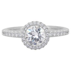 Zeitloser 1,97ct Diamanten Halo Ring in Platin - IGI zertifiziert