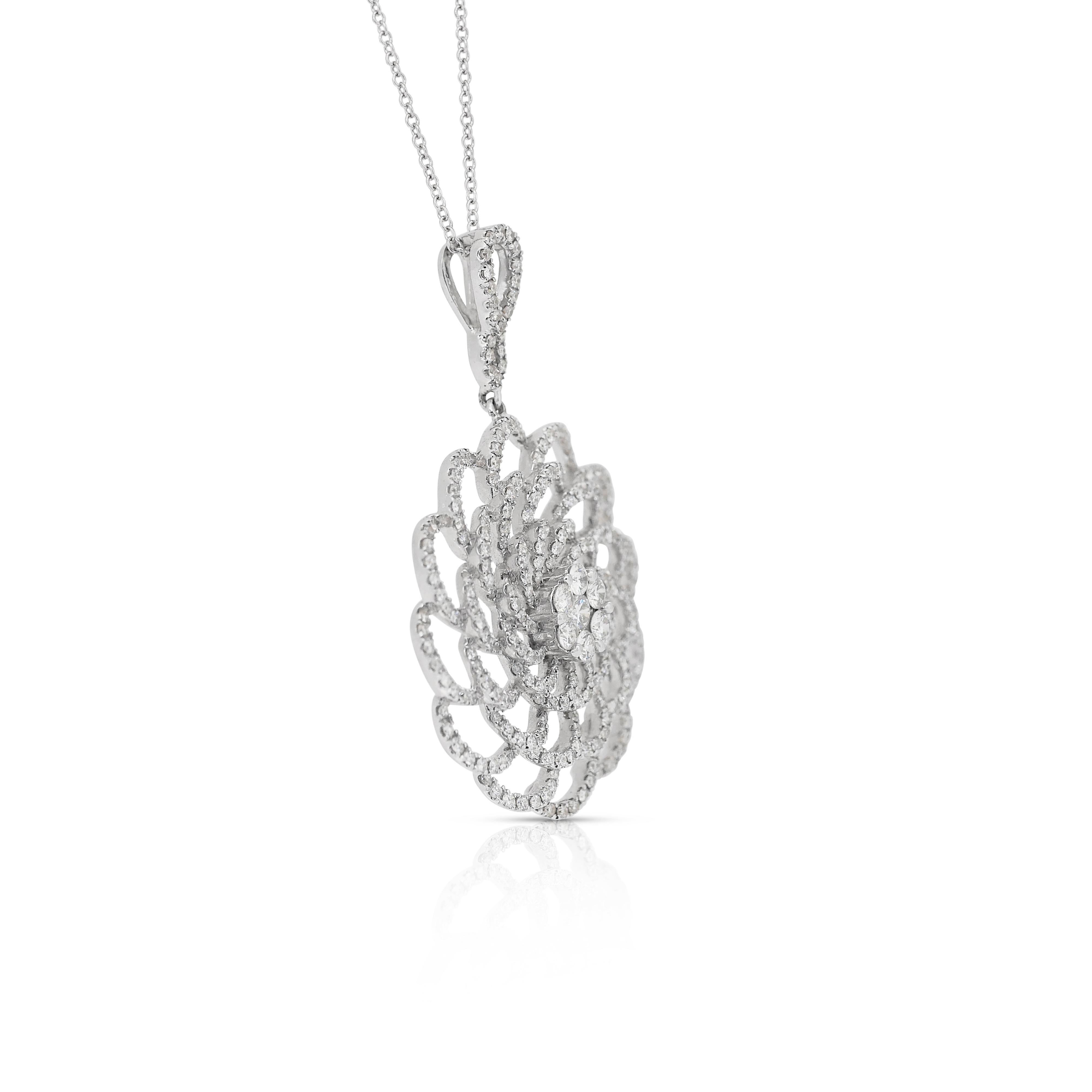 Collier intemporel avec pendentif en or blanc 18 carats de 2,00 ct de diamants - certifié IGI en vente 1