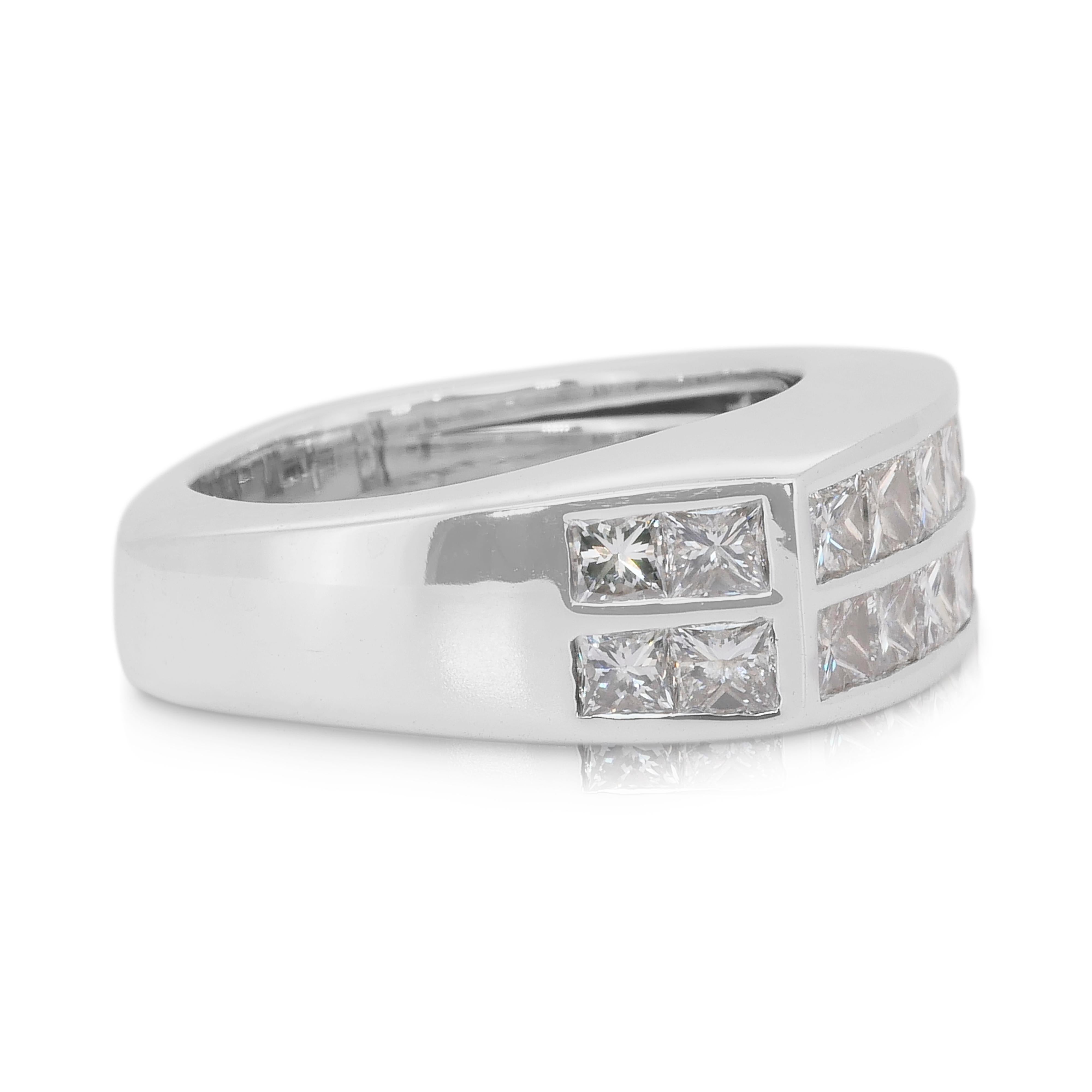 Taglio princess Anello senza tempo con 2,22 carati di diamanti in oro bianco 18 carati - Certificato IGI in vendita