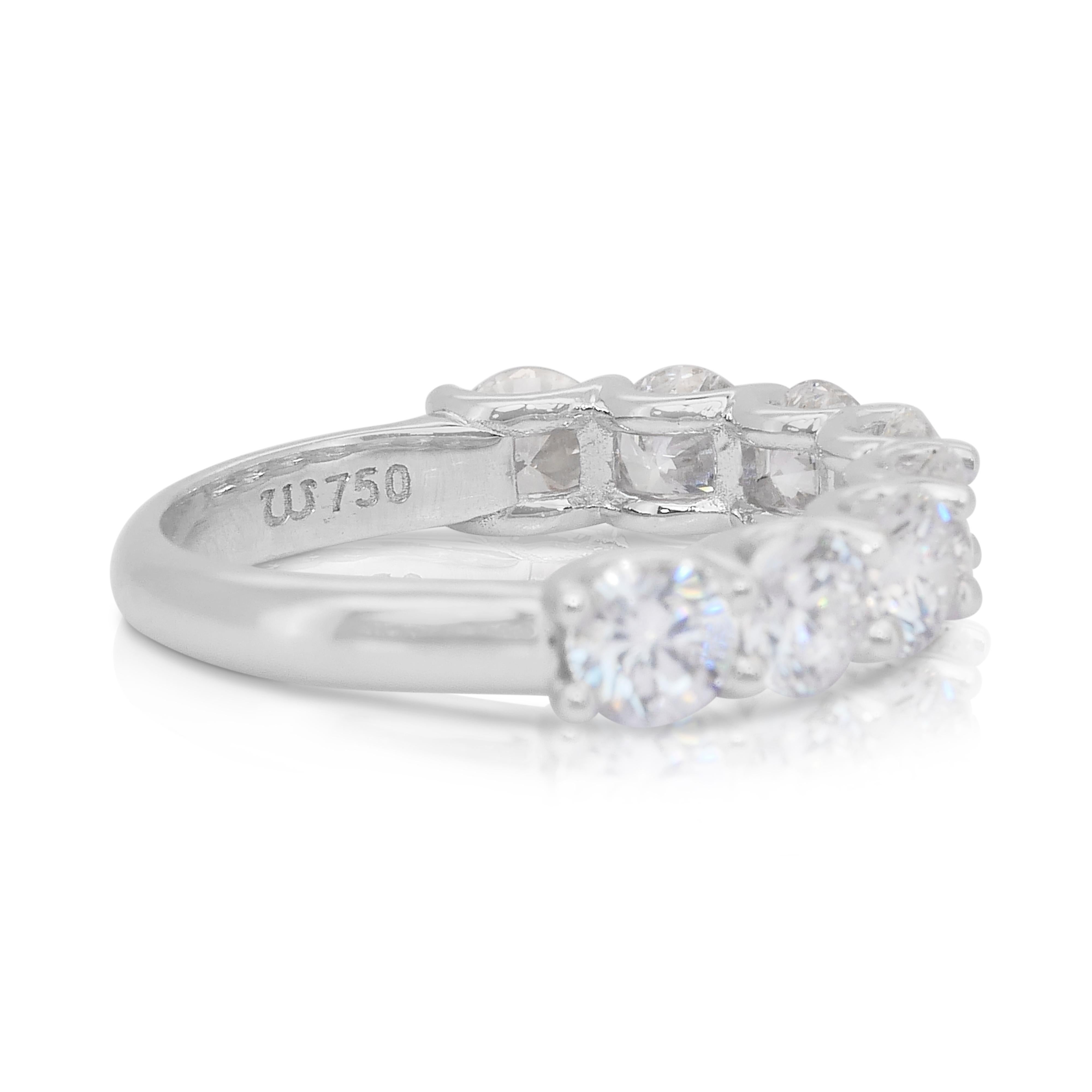 Bague demi-éternité intemporelle en or blanc 18 carats avec 2,76 ct de diamants - certifiée IGI Neuf à רמת גן, IL
