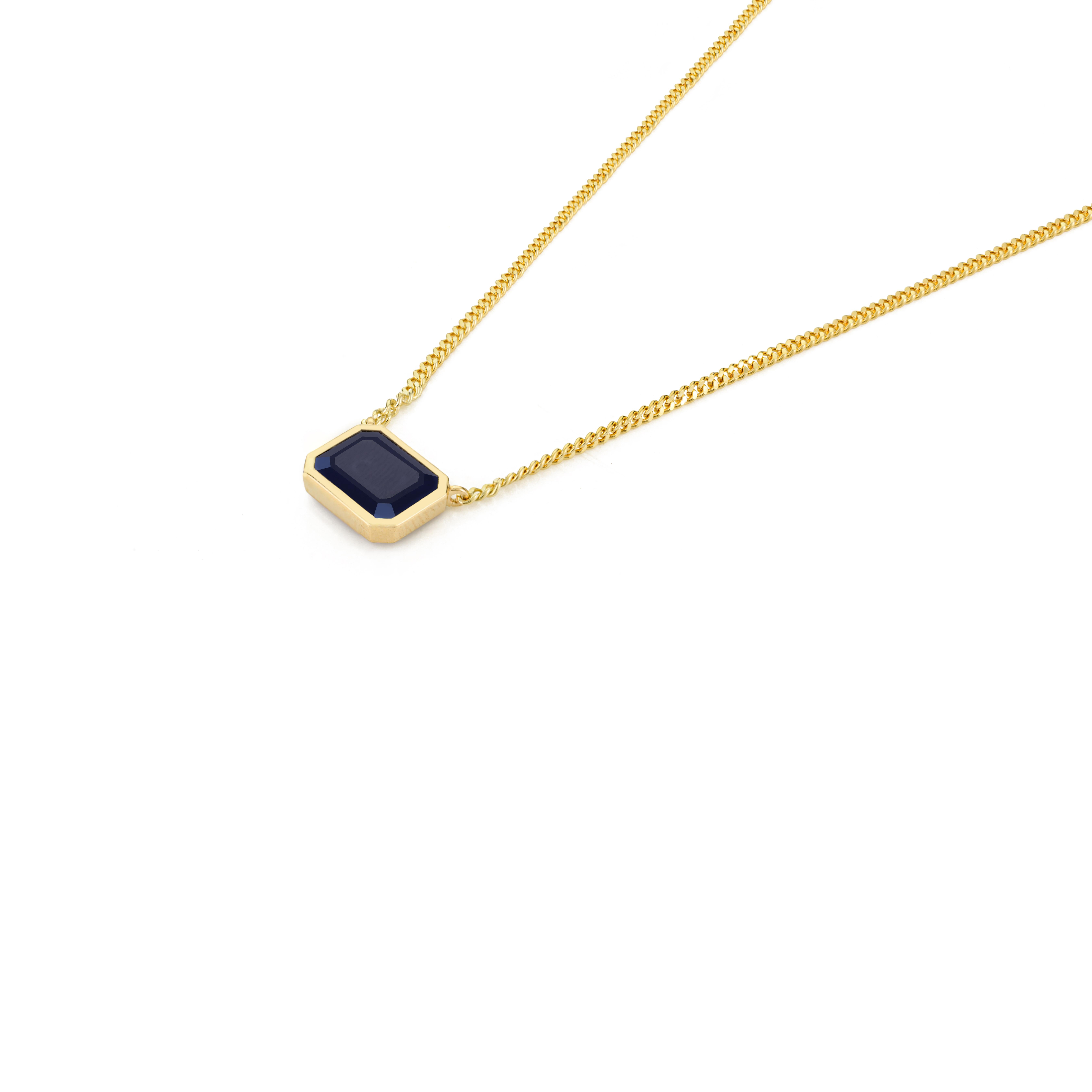 Women's Timeless 3.08 Ct Octagon Cut Blue Sapphire Pendant Necklace in 14K Yellow Gold For Sale