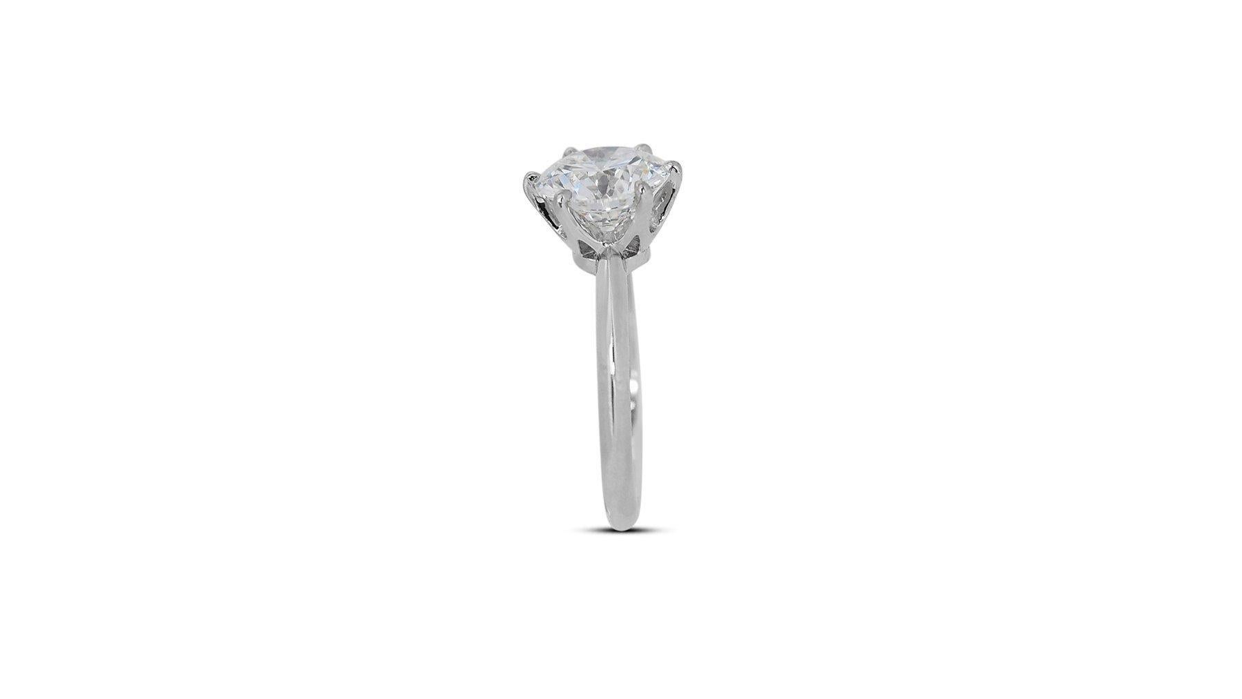 Timeless 3.09ct Diamond Solitaire Ring in 18k White Gold - GIA Certified In New Condition For Sale In רמת גן, IL