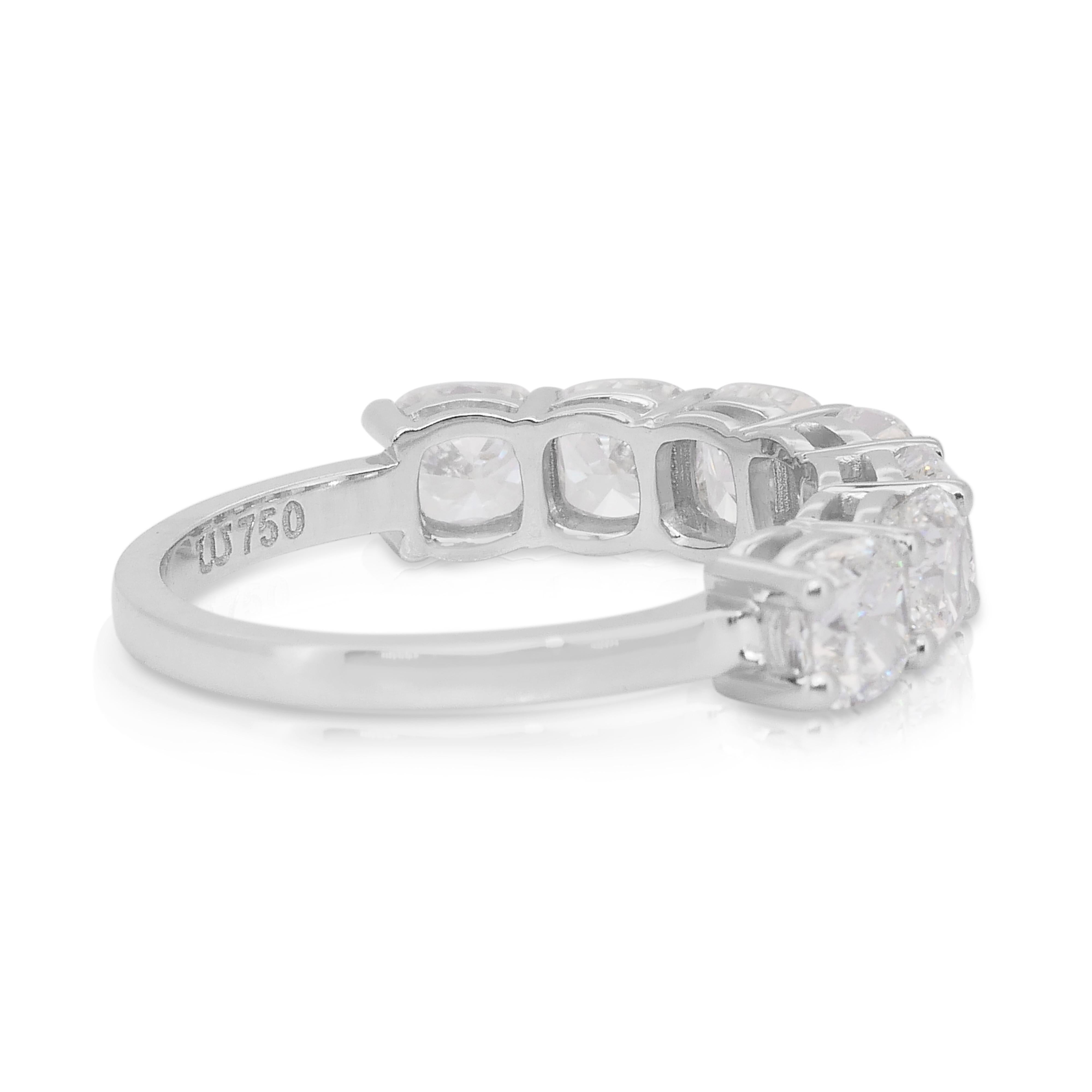 Taglio cuscino Timeless 3.17ct Diamonds 7-Stone Ring in 18k White Gold - GIA Certified in vendita