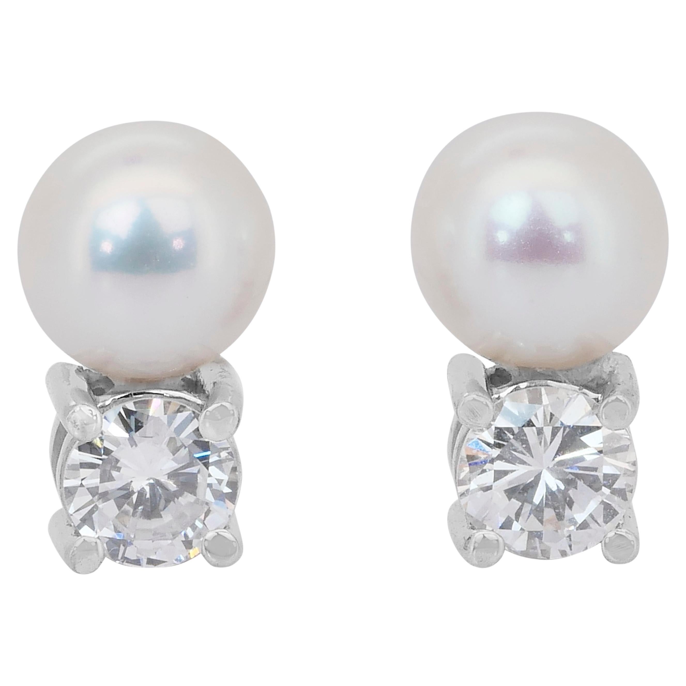 Orecchini senza tempo con perle coltivate dei mari del sud e diamanti da 3,91 carati