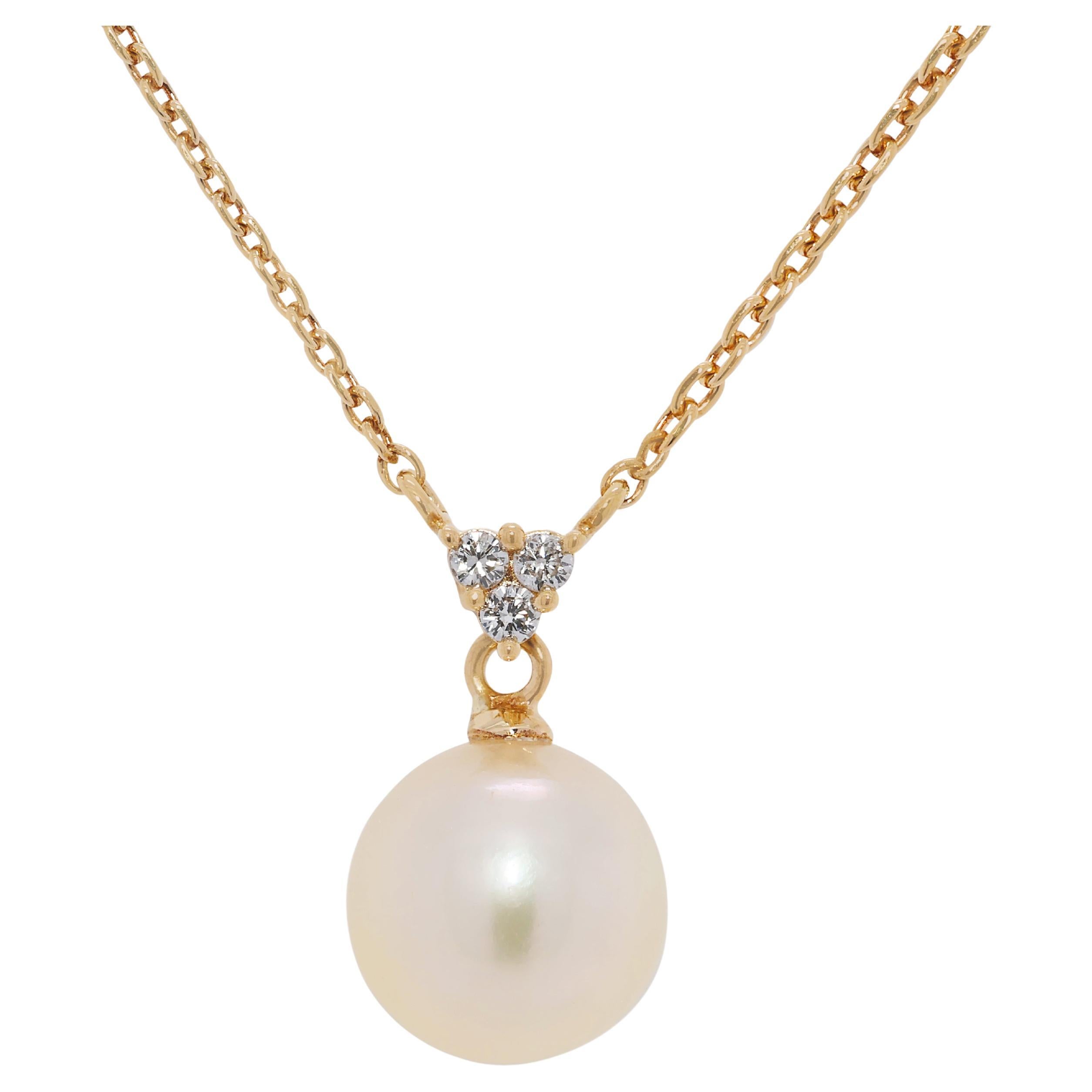 Timeless 7.9MM Pearl & 0.03ct Natural Diamond Necklace in 18K Yellow Gold