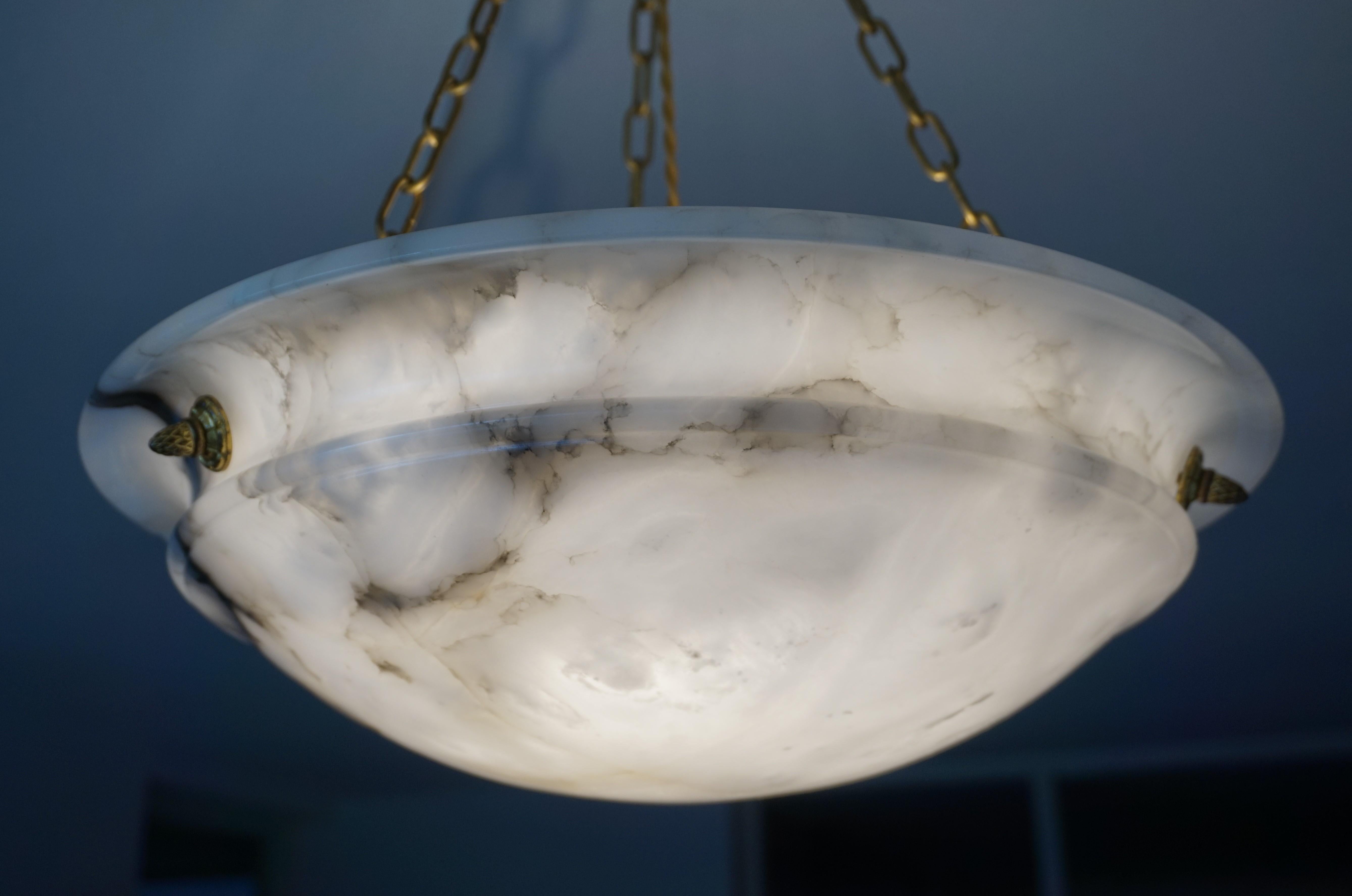 Timeless Alabaster and Bronze French Art Deco Pendant Light / Chandelier, 1920 1