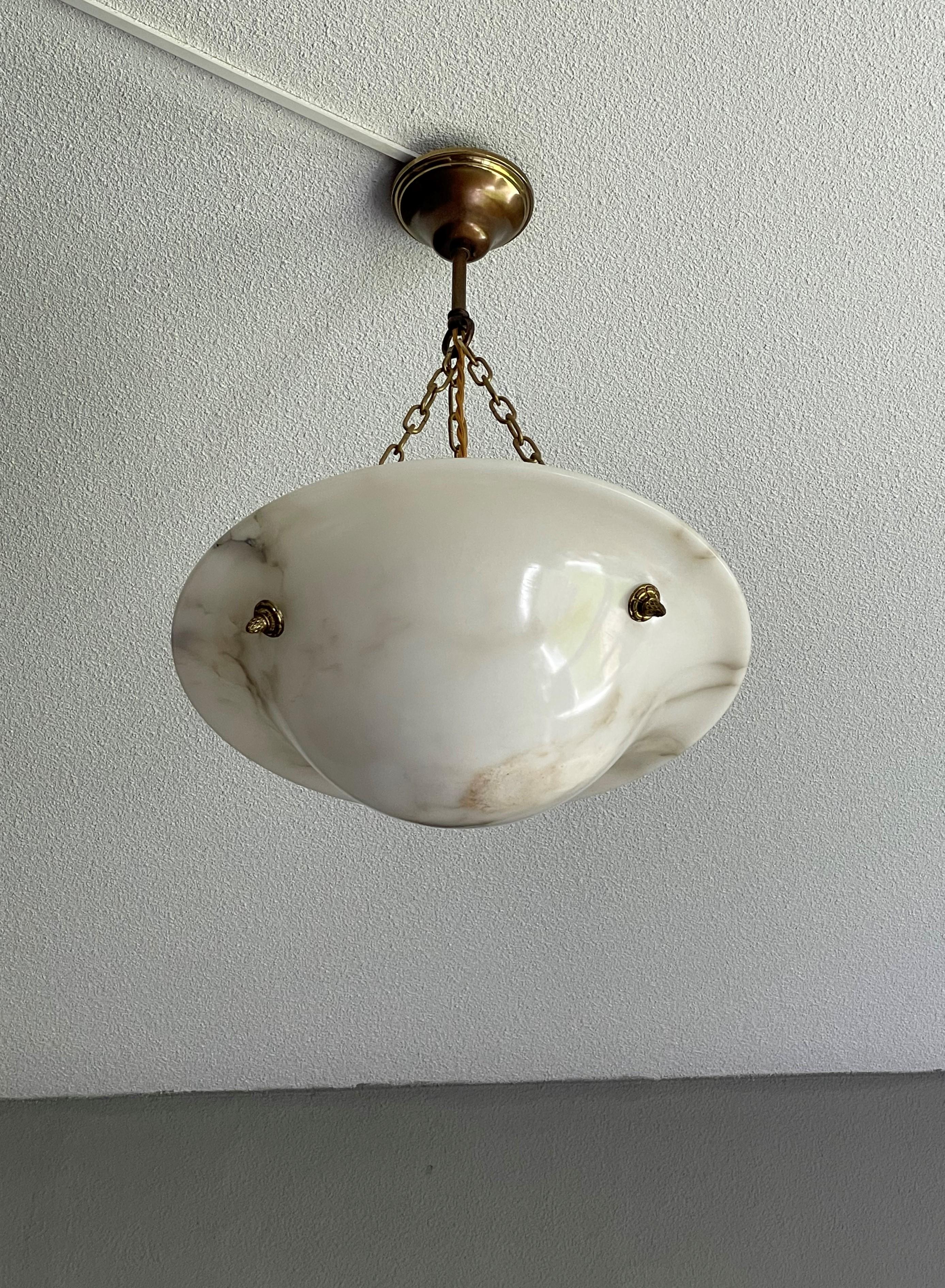 Timeless Alabaster and Bronze French Art Deco Pendant Light / Flush Mount, 1920 In Good Condition In Lisse, NL