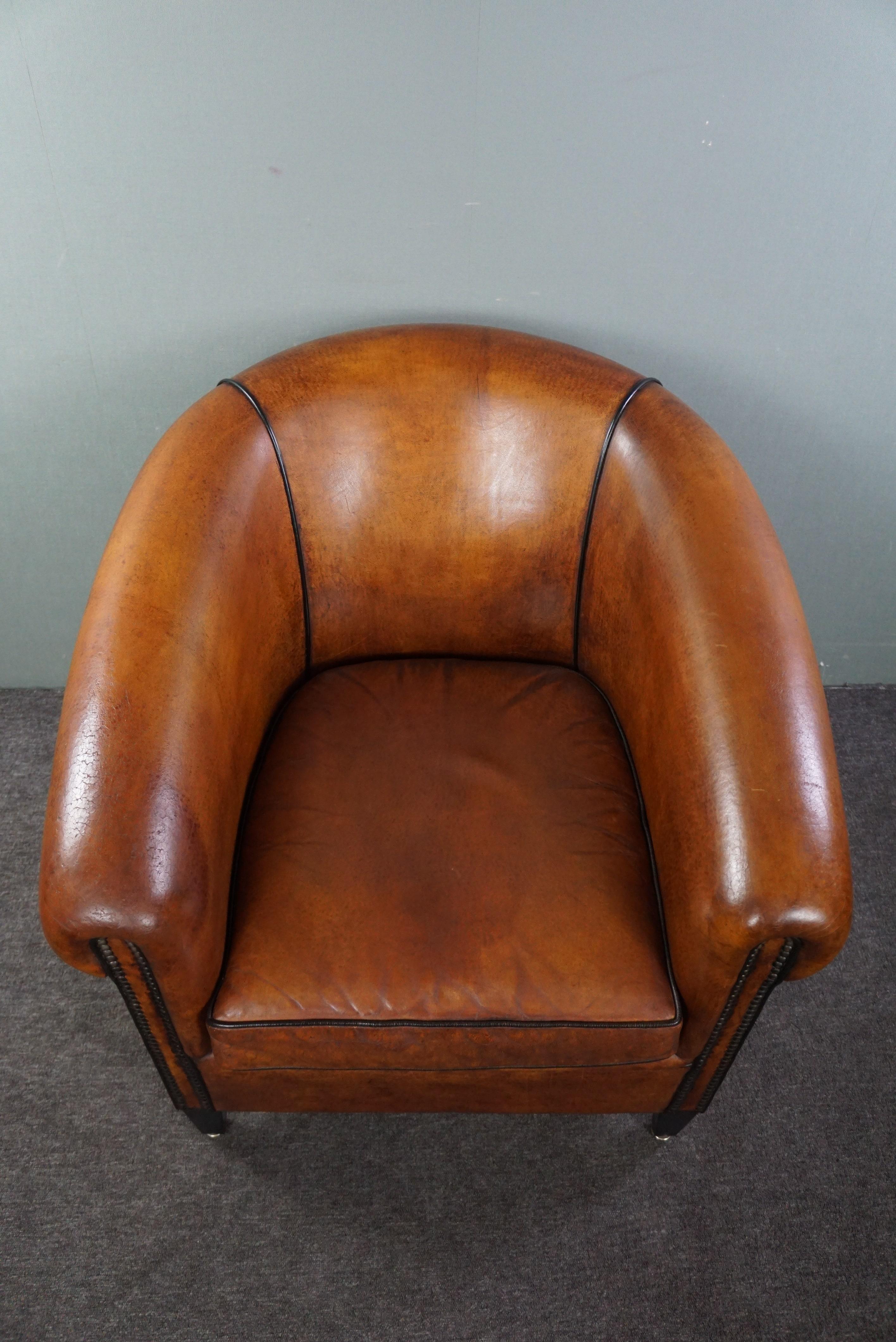 Timeless and high-quality sheep leather club armchair 1
