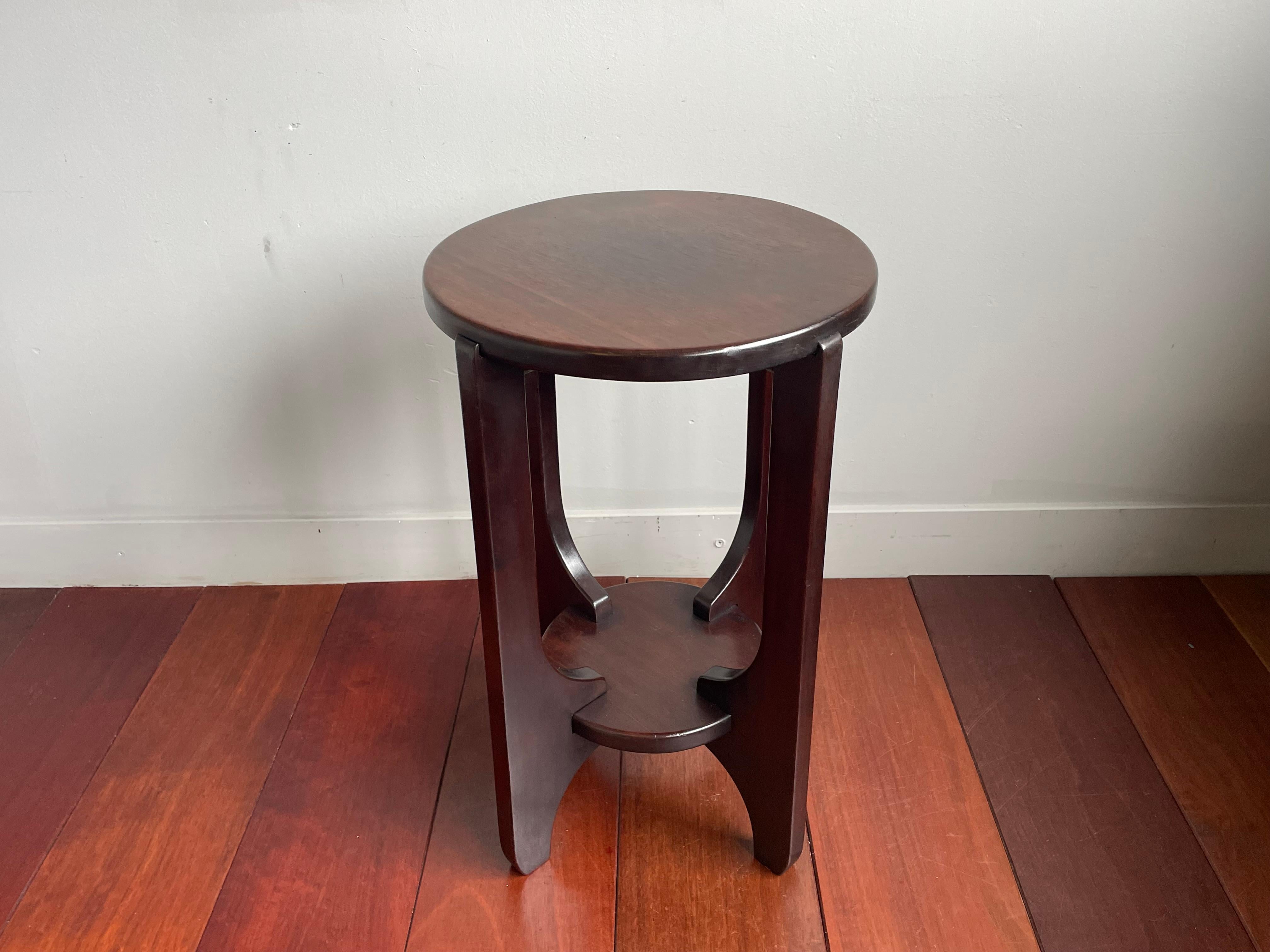 Timeless Antique Dutch Arts and Crafts Solid Wood Occasional / Wine / End Table 9