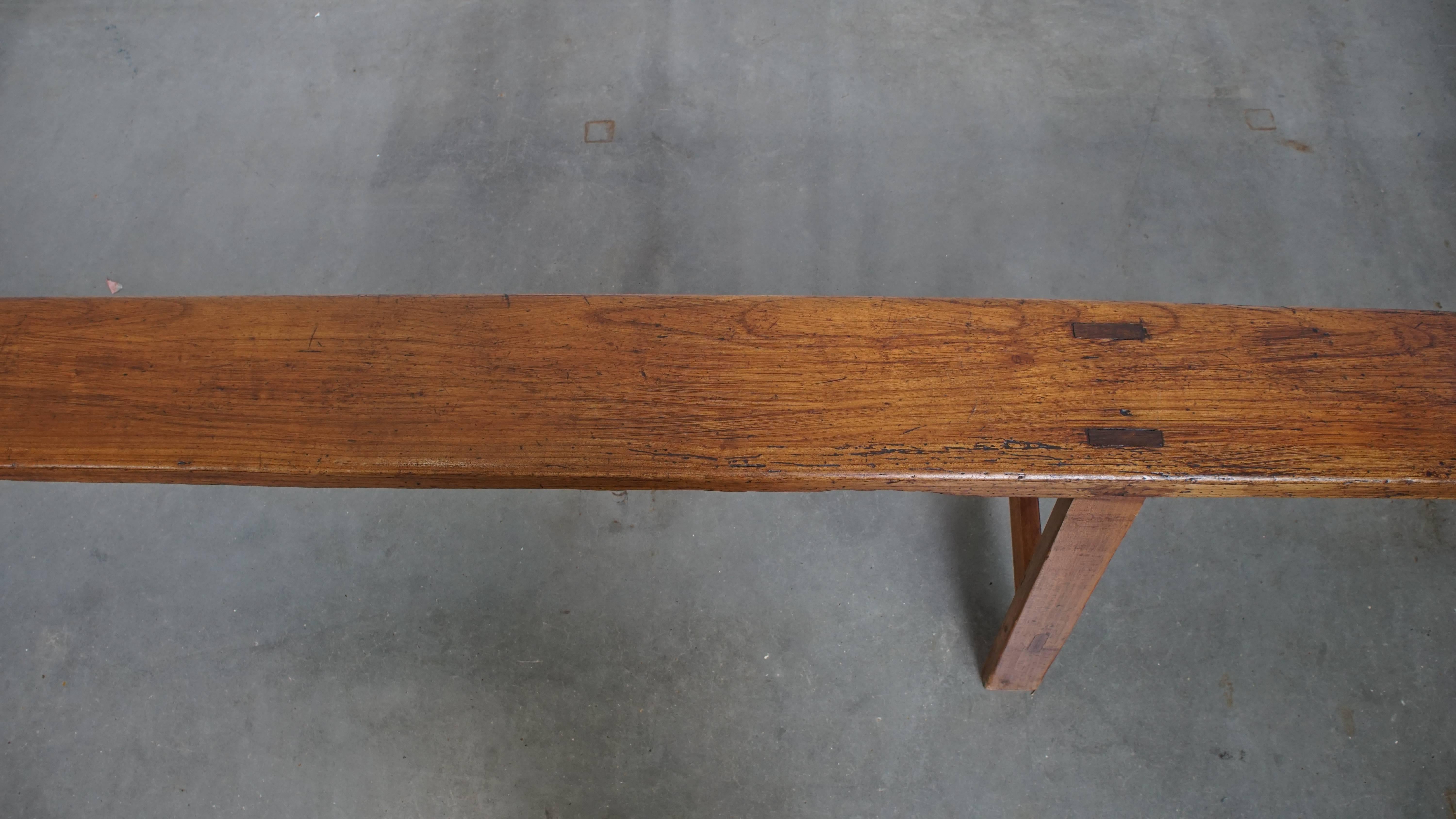 Bois Intemporel banc d'entrée / banc pour la table à manger Antique French en vente