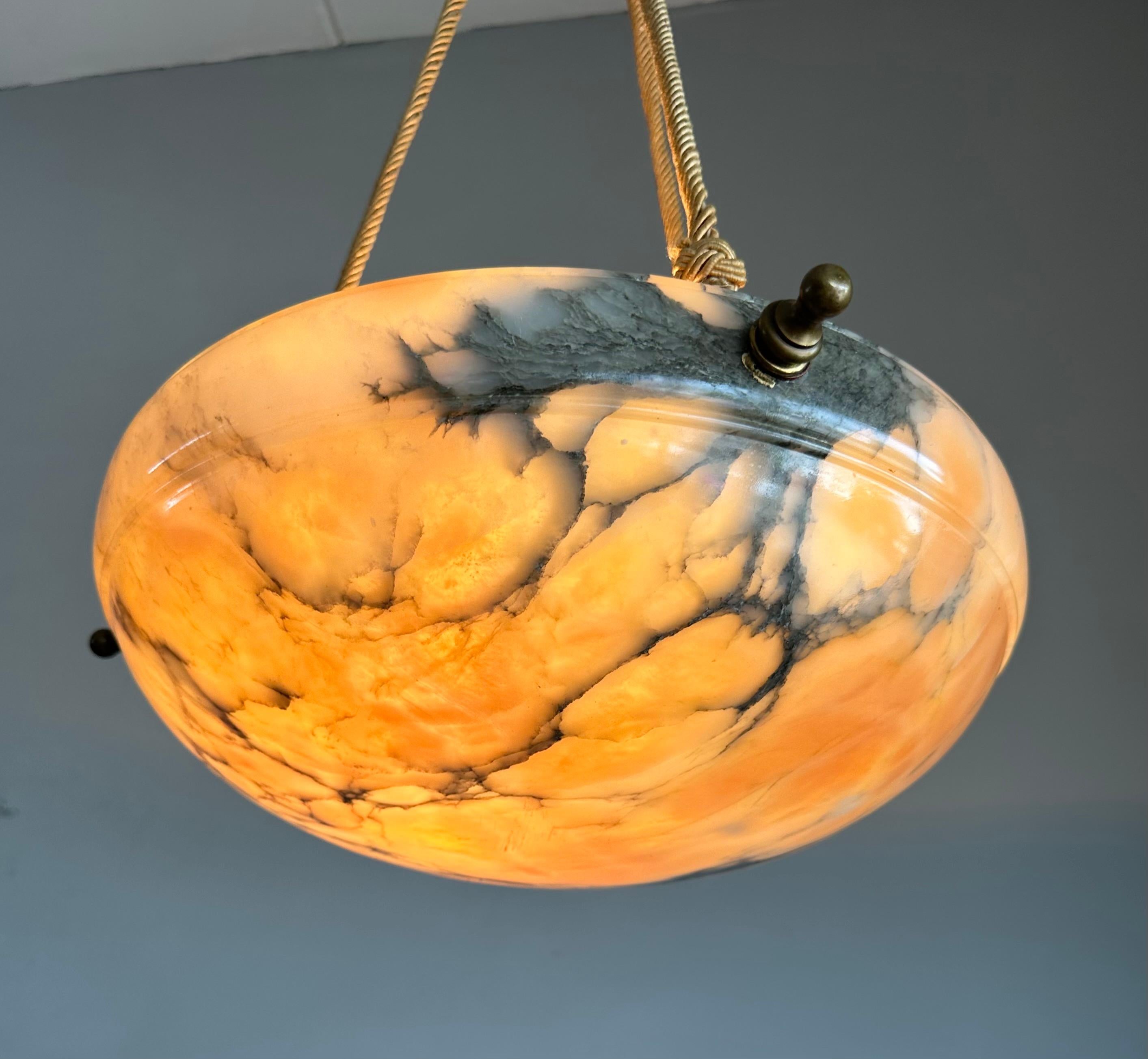 Timeless Art Deco Design Alabaster Pendant Light, Superb Condition Fixture 1910s In Good Condition In Lisse, NL