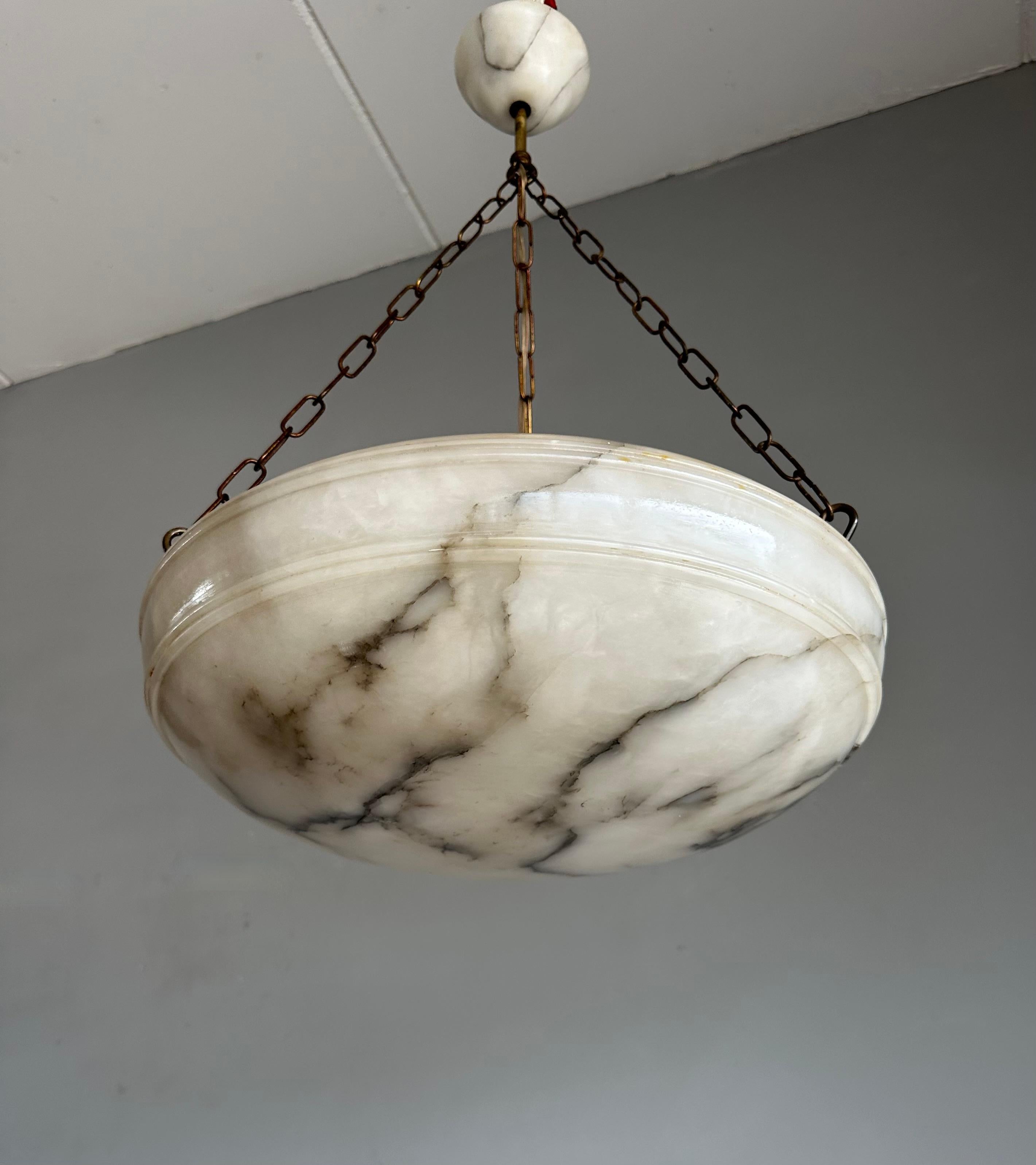 20th Century Timeless Art Deco Design Large Alabaster Pendant Light in Good Condition 1910