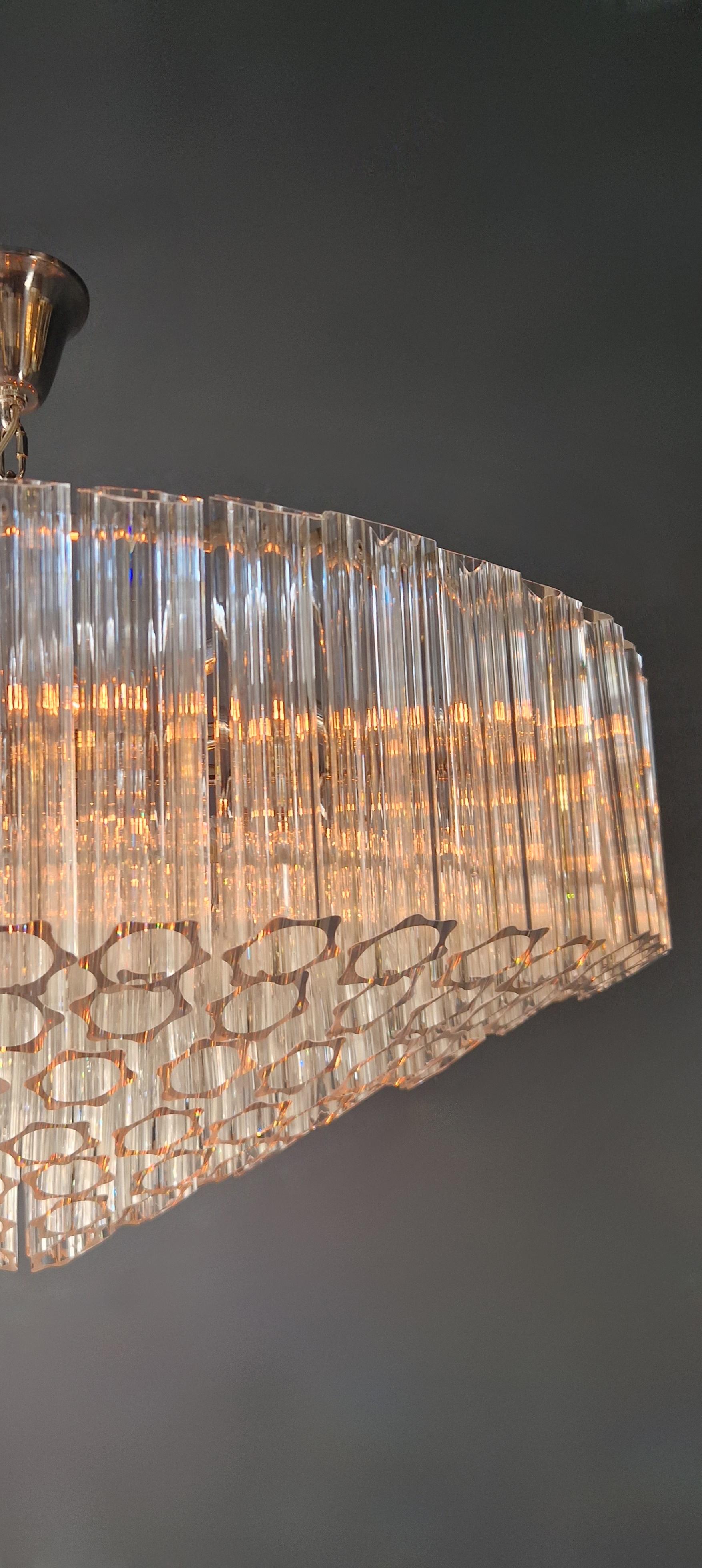 Timeless Ceiling Chandelier With Prisms Crystal Chandelier Cone Shape New Modern For Sale 5