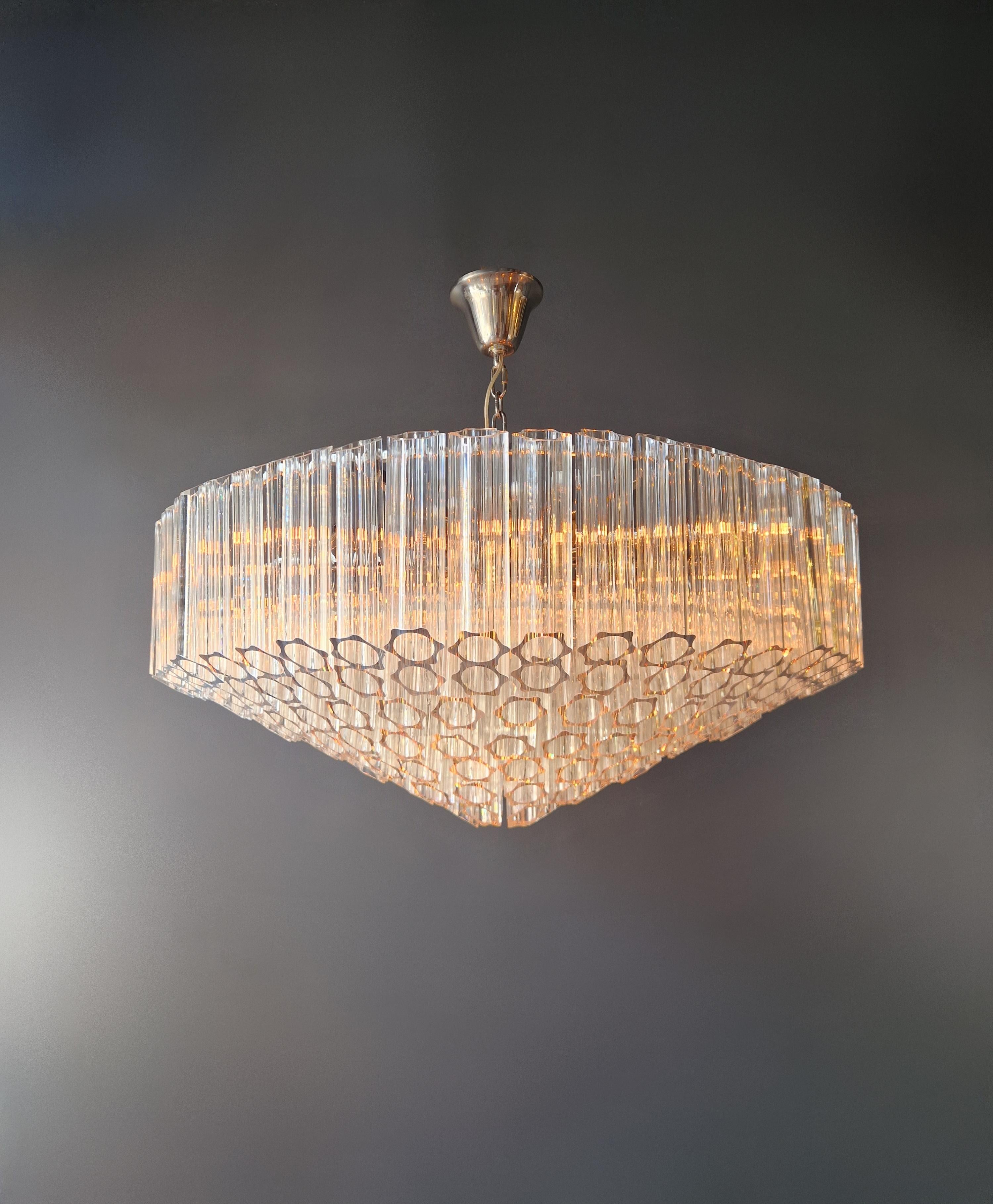 Timeless Ceiling Chandelier With Prisms Crystal Chandelier Cone Shape New Modern In New Condition For Sale In Berlin, DE