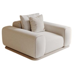 Confort Timeless : The Modernsity of the Stride Armchair by JNK (La simplicité moderne du fauteuil Stride)