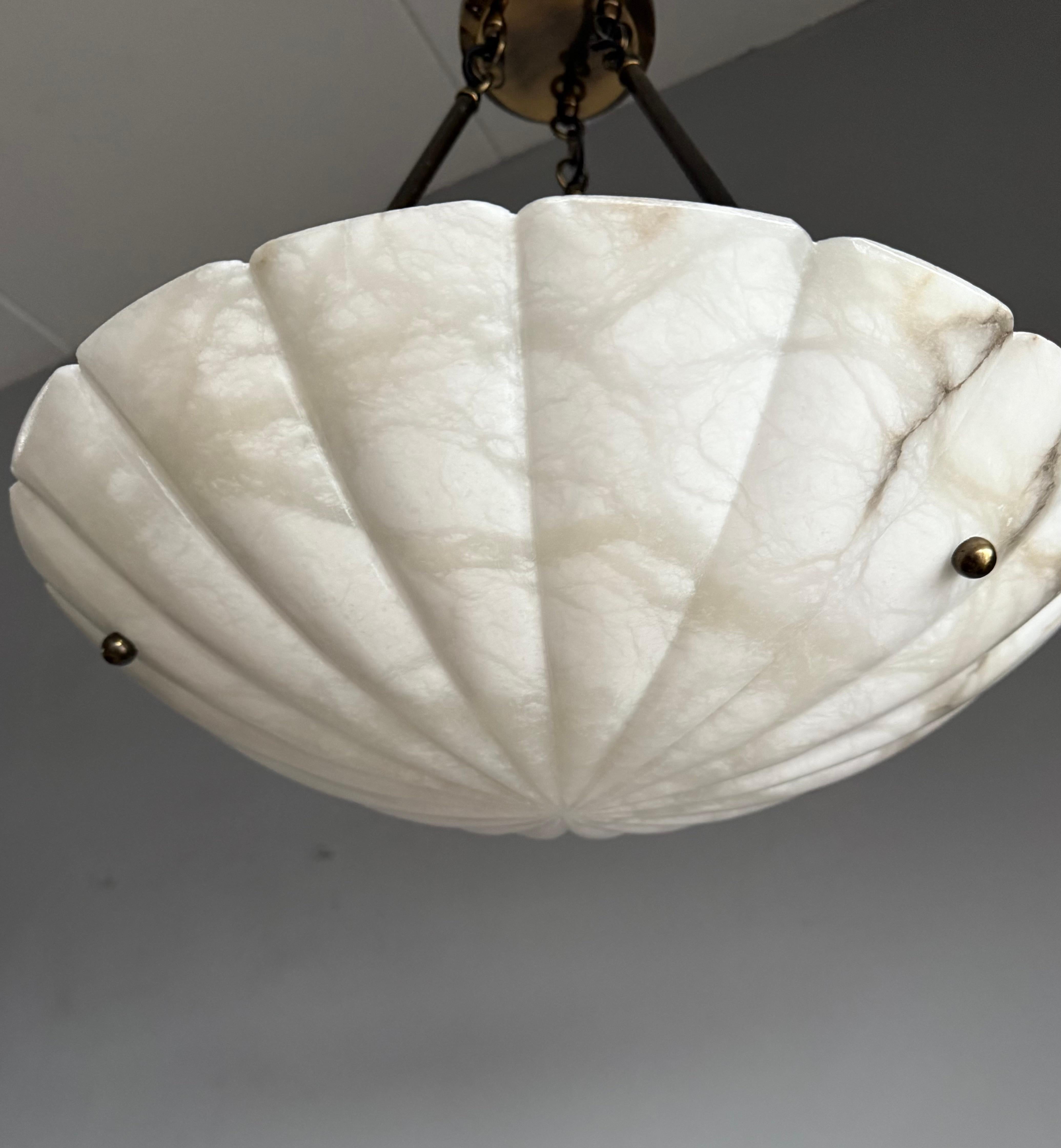 20ième siècle Timeless Design & 18.9